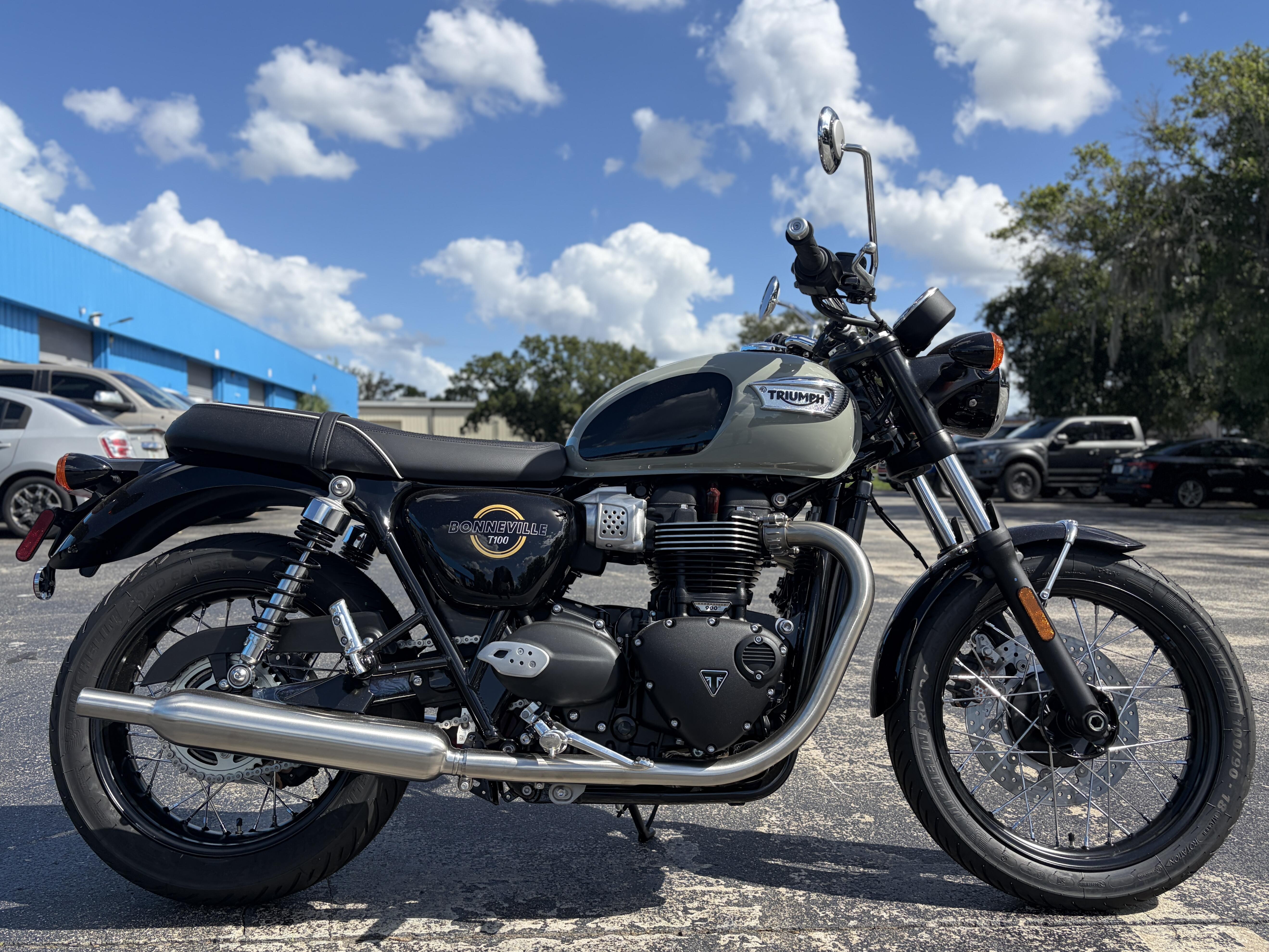 2026 Triumph Bonneville T100