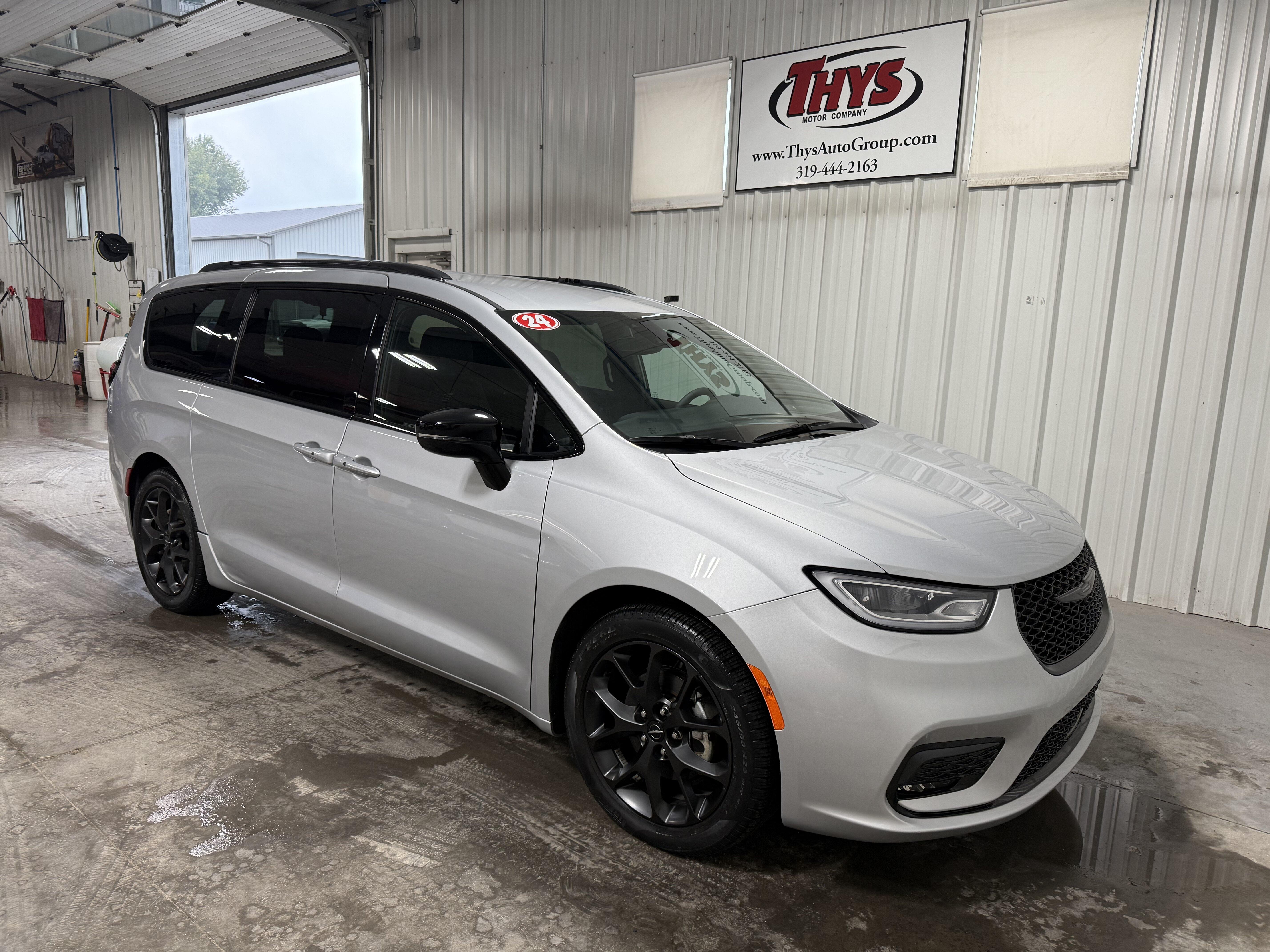 2024 Chrysler Pacifica