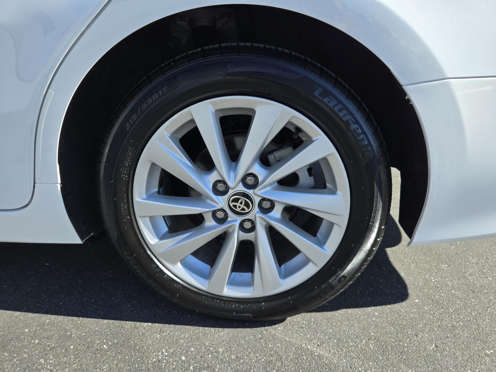 2024 Toyota Camry LE - Photo 31