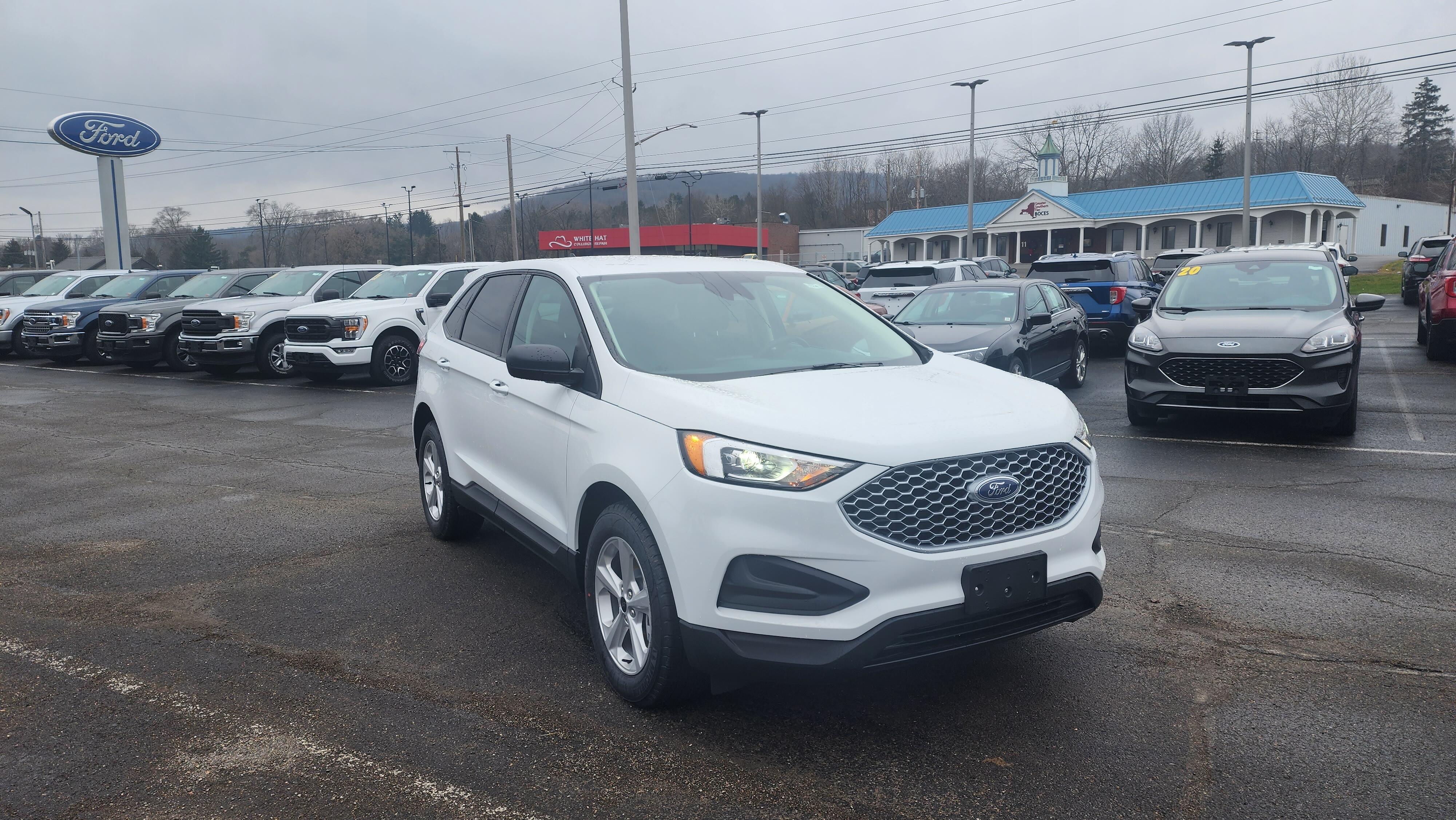 2024 Ford Edge SE AWD's photo