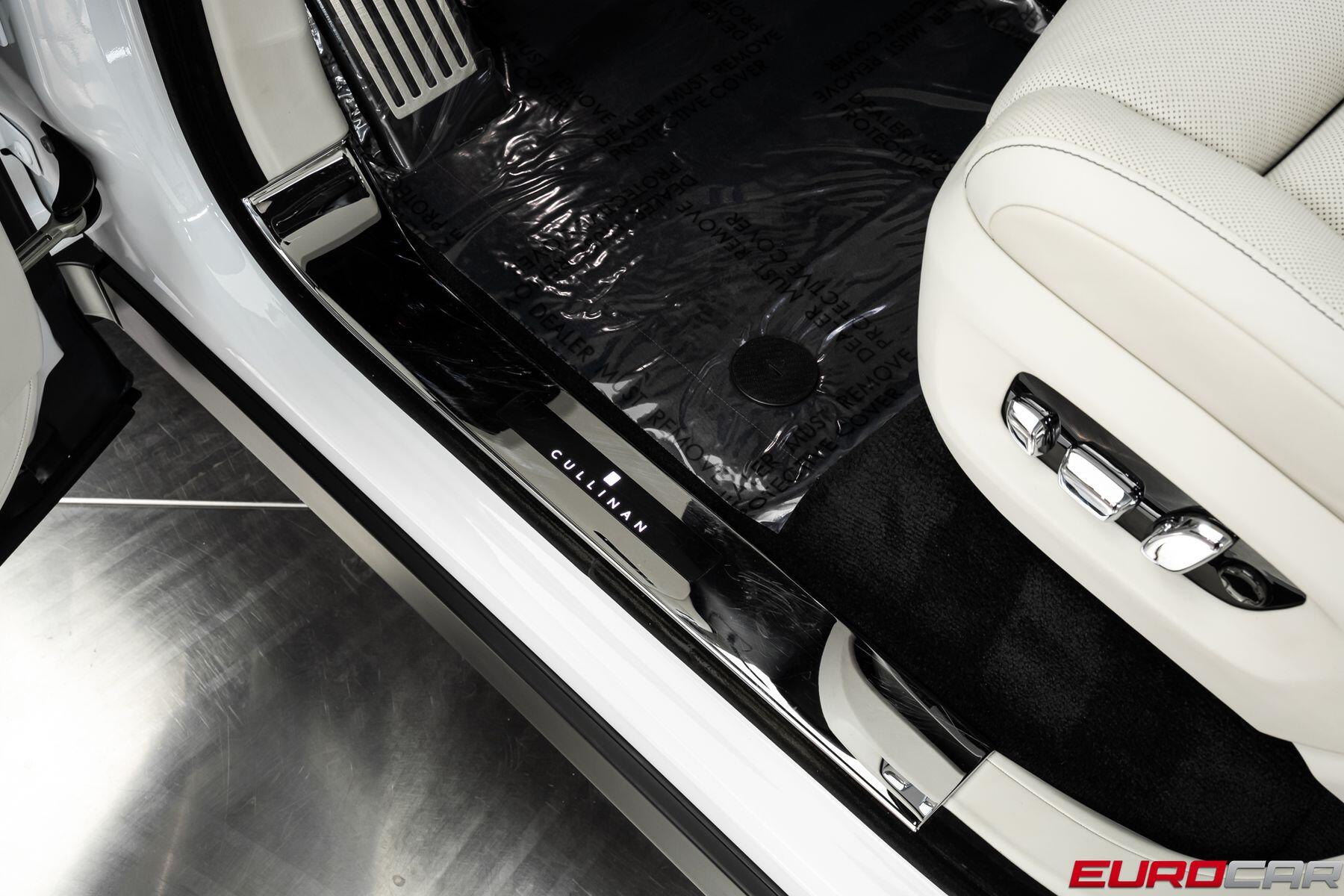 2022 Rolls-Royce Cullinan *REAR THEATER * SHOOTING STAR HEADLINER*Image 44