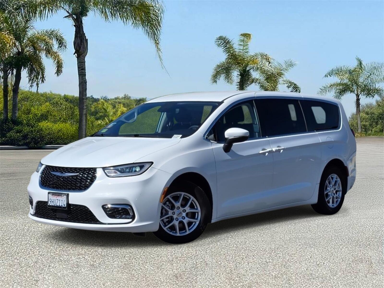 2023 Chrysler Pacifica Touring L FWD