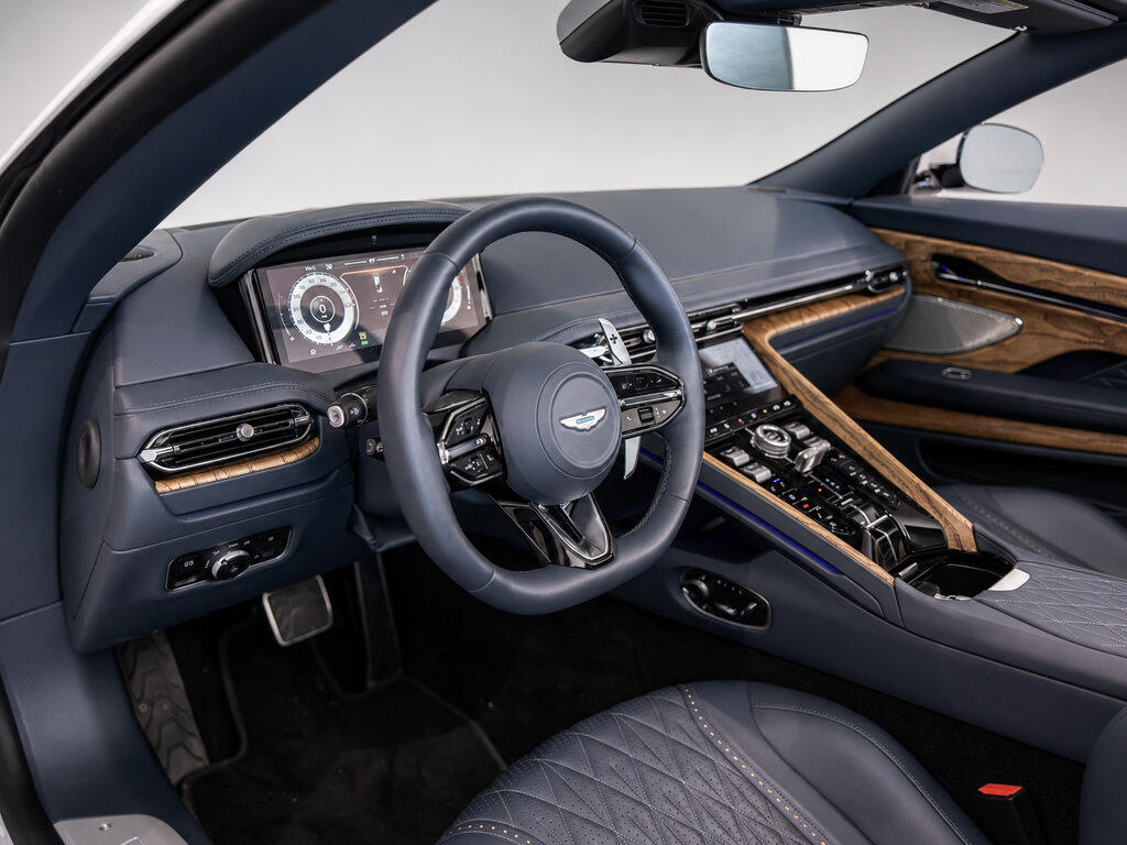 2026 Aston Martin DB12 Base - Photo 18