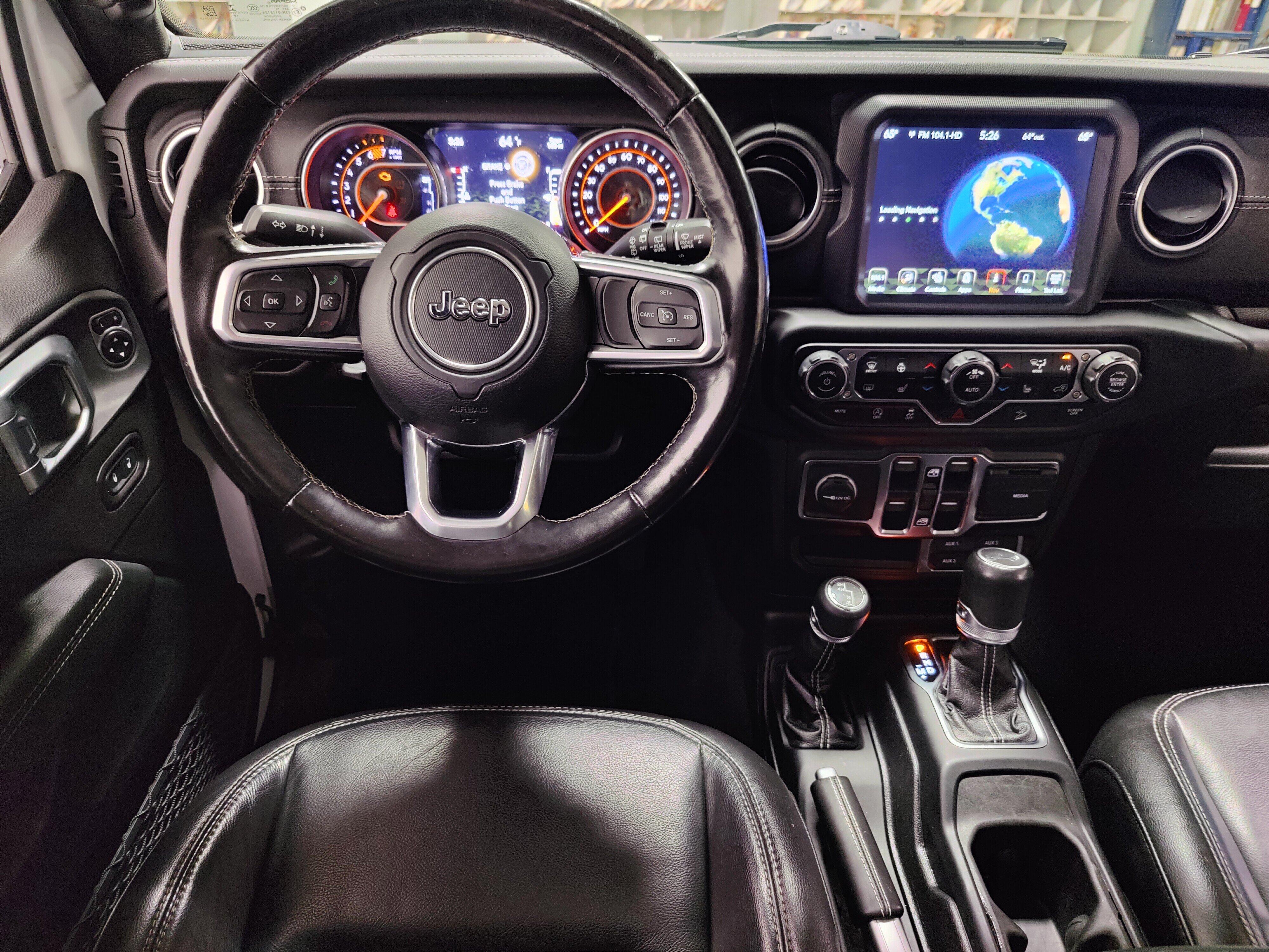 2020 Jeep Wrangler Unlimited Sahara - Photo 18
