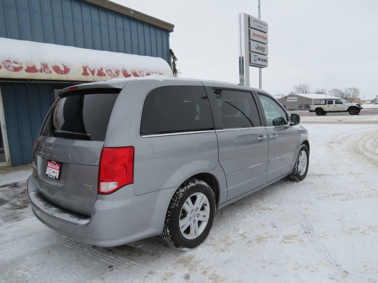 Used 2013 Dodge Grand Caravan Crew with VIN 2C4RDGDG8DR740080 for sale in Fairmont, Minnesota