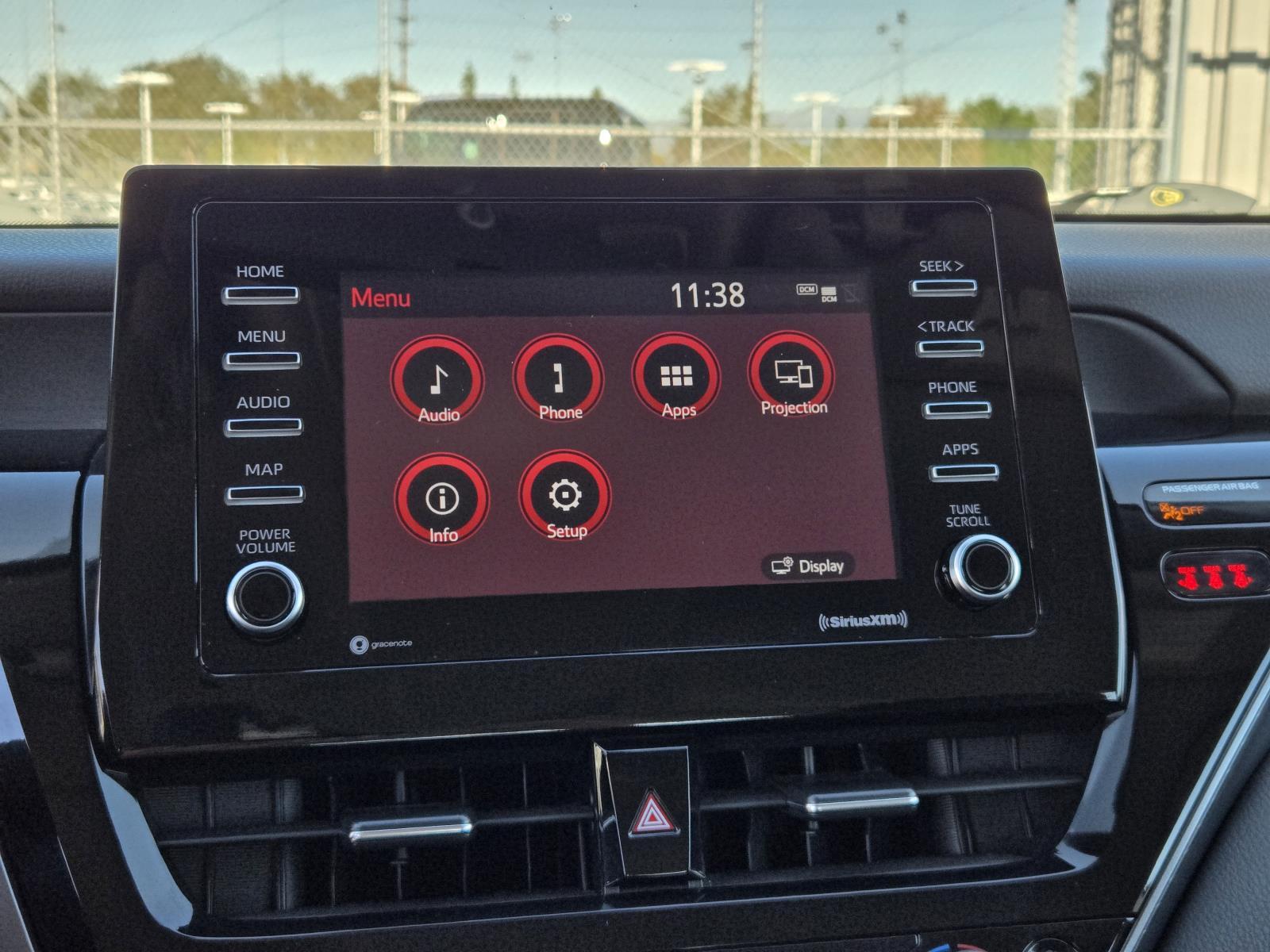 2024 Toyota Camry LE - Photo 7