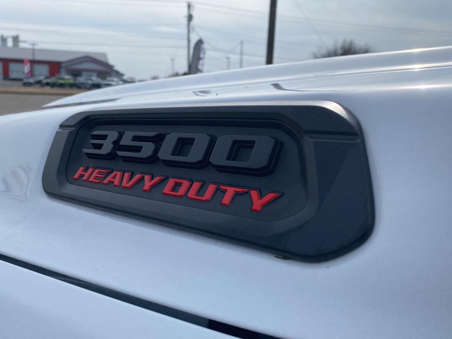 2026 RAM 3500 Tradesman - Photo 10