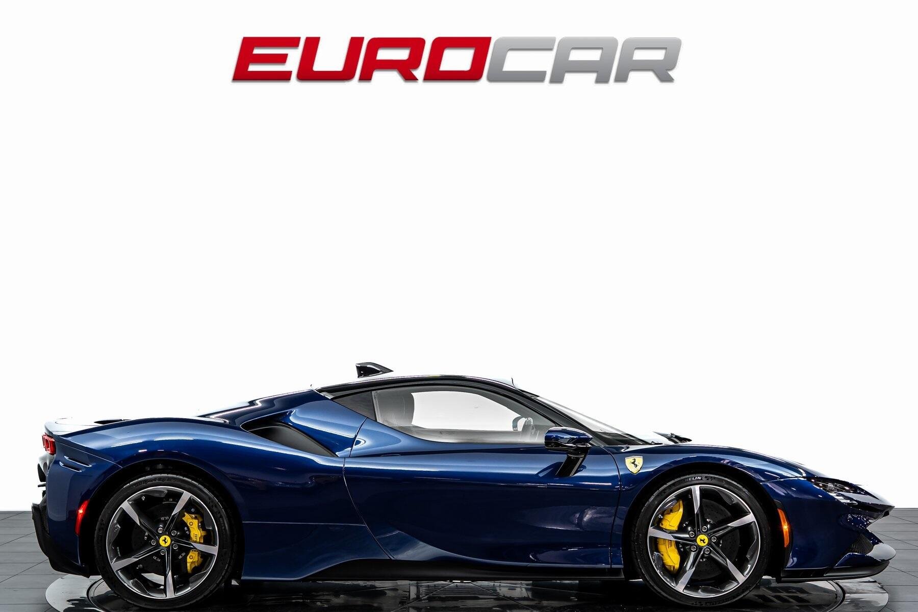 Used 2023 Ferrari SF90 Stradale *CARBON FIBER STEERING WHEEL W/ LEDS*Image 6