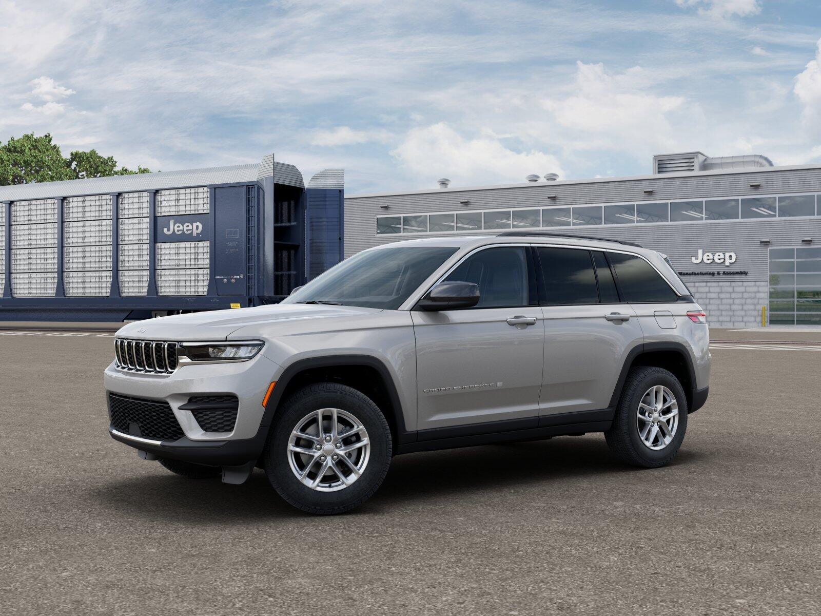 2025 Jeep Grand Cherokee Laredo's photo