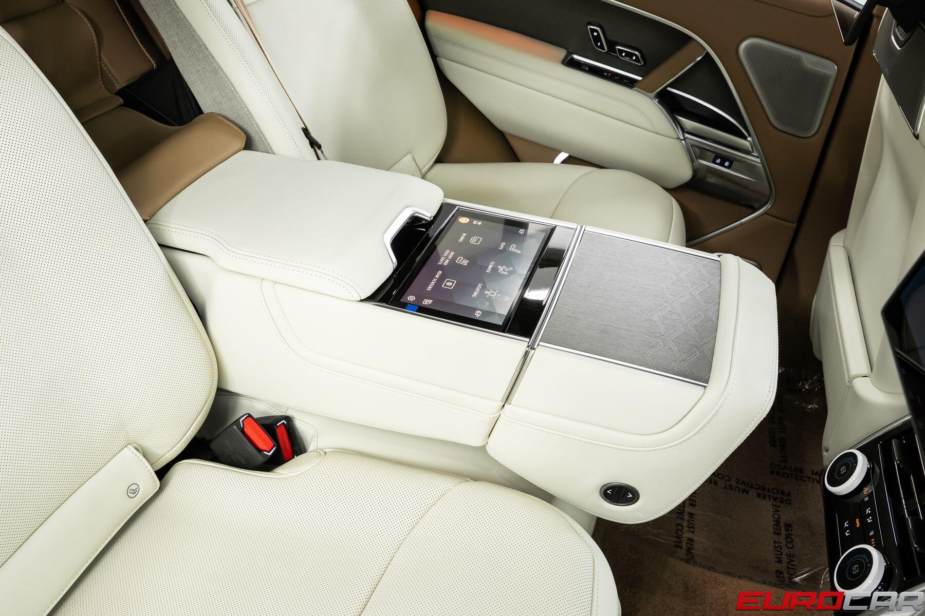 2026 Land Rover Range Rover SV *EXECUTIVE REAR SEATS * REAR ENTERTAINMENT*Image 39