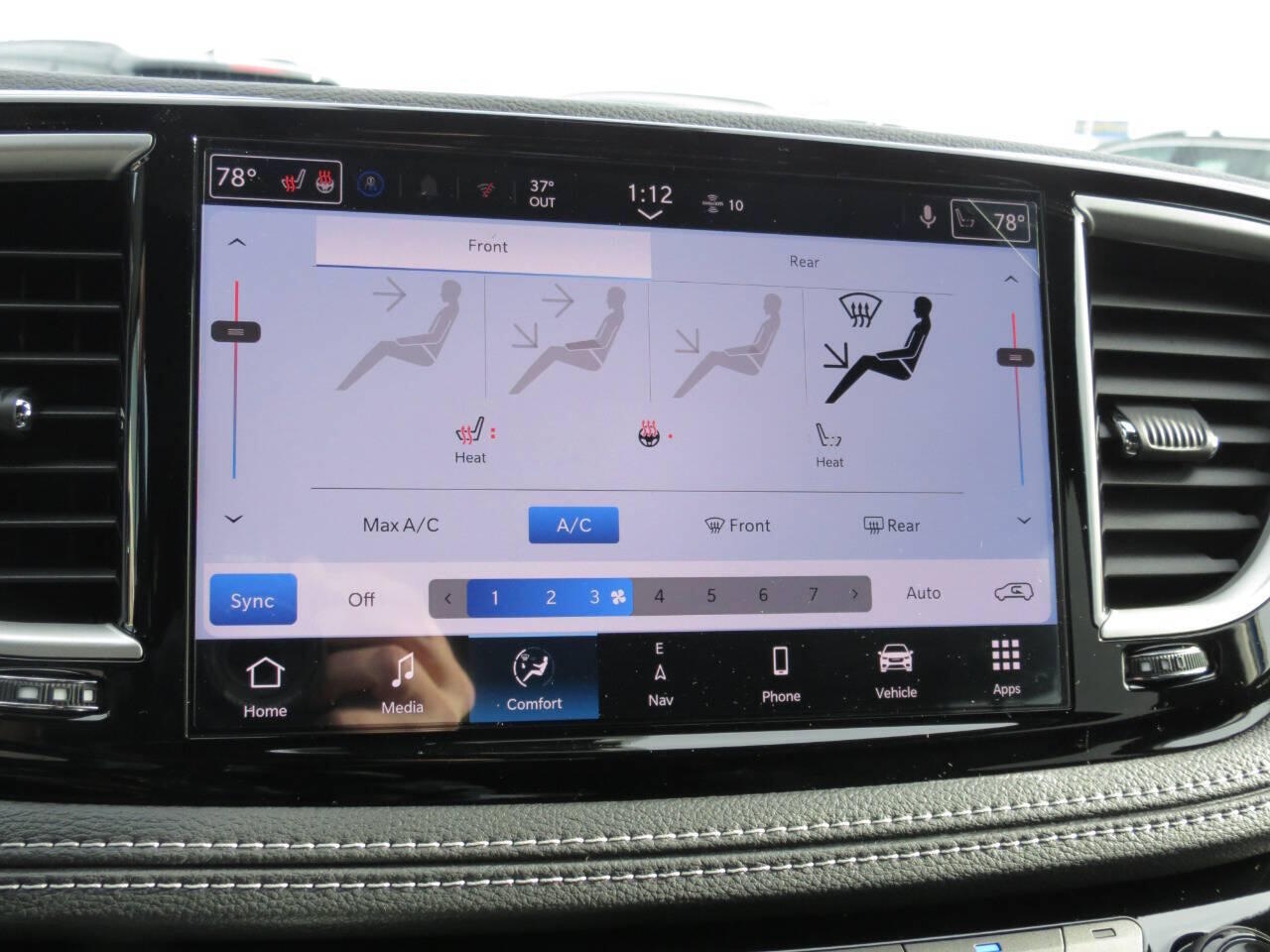 2026 Chrysler Pacifica Select - Photo 14