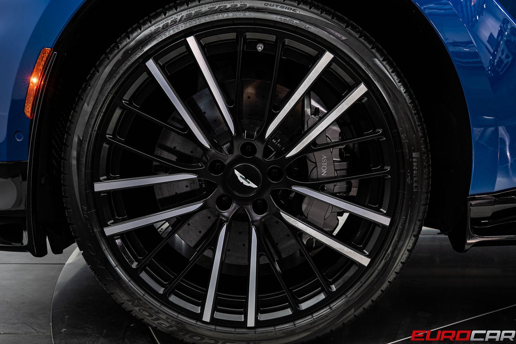 2023 Aston Martin DBX 707 *HUGE CARBON OPTIONS * TRI-COLOR INTERIOR*Image 26