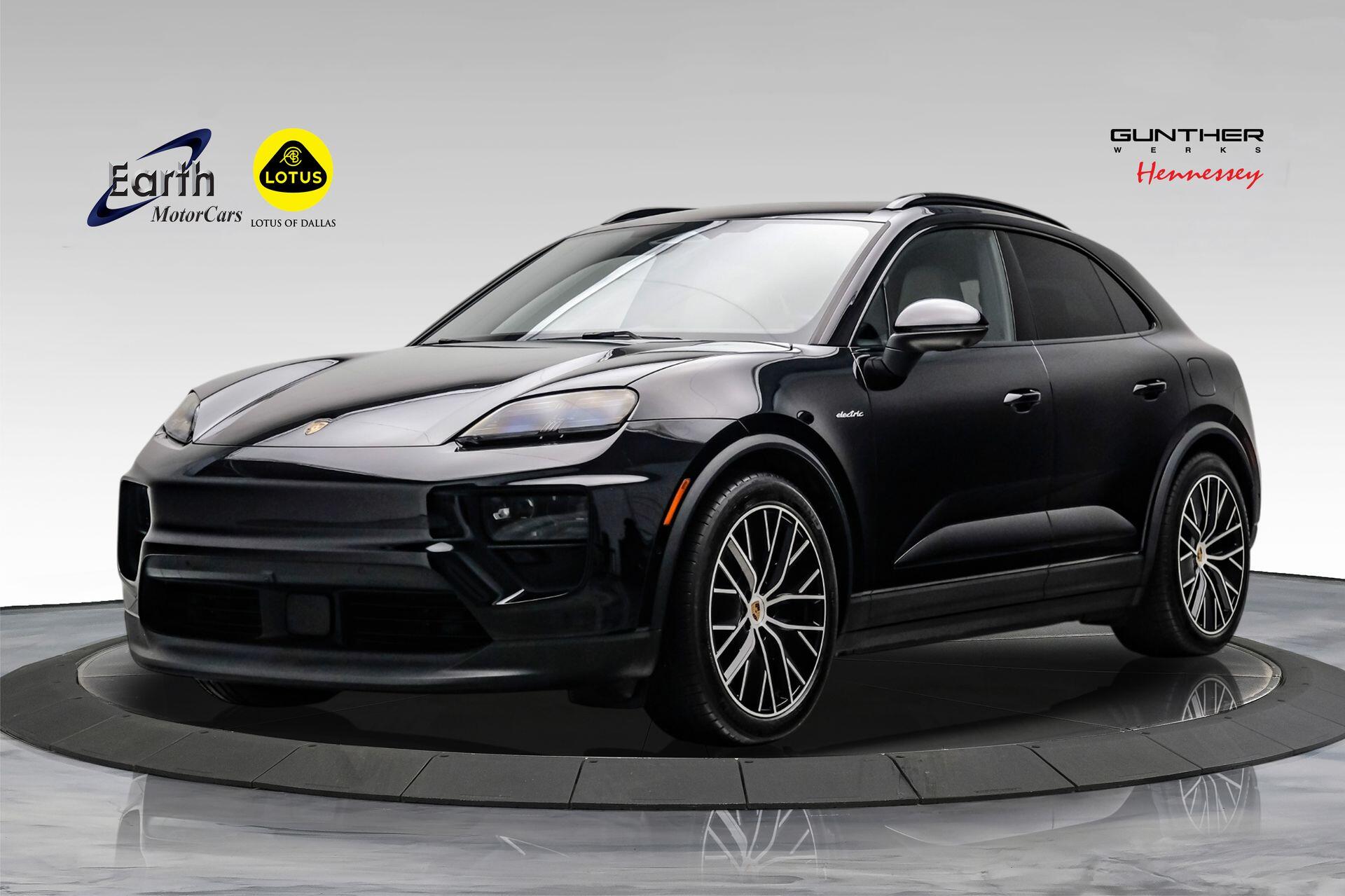 2025 Porsche Macan Macan 4 Electric's photo