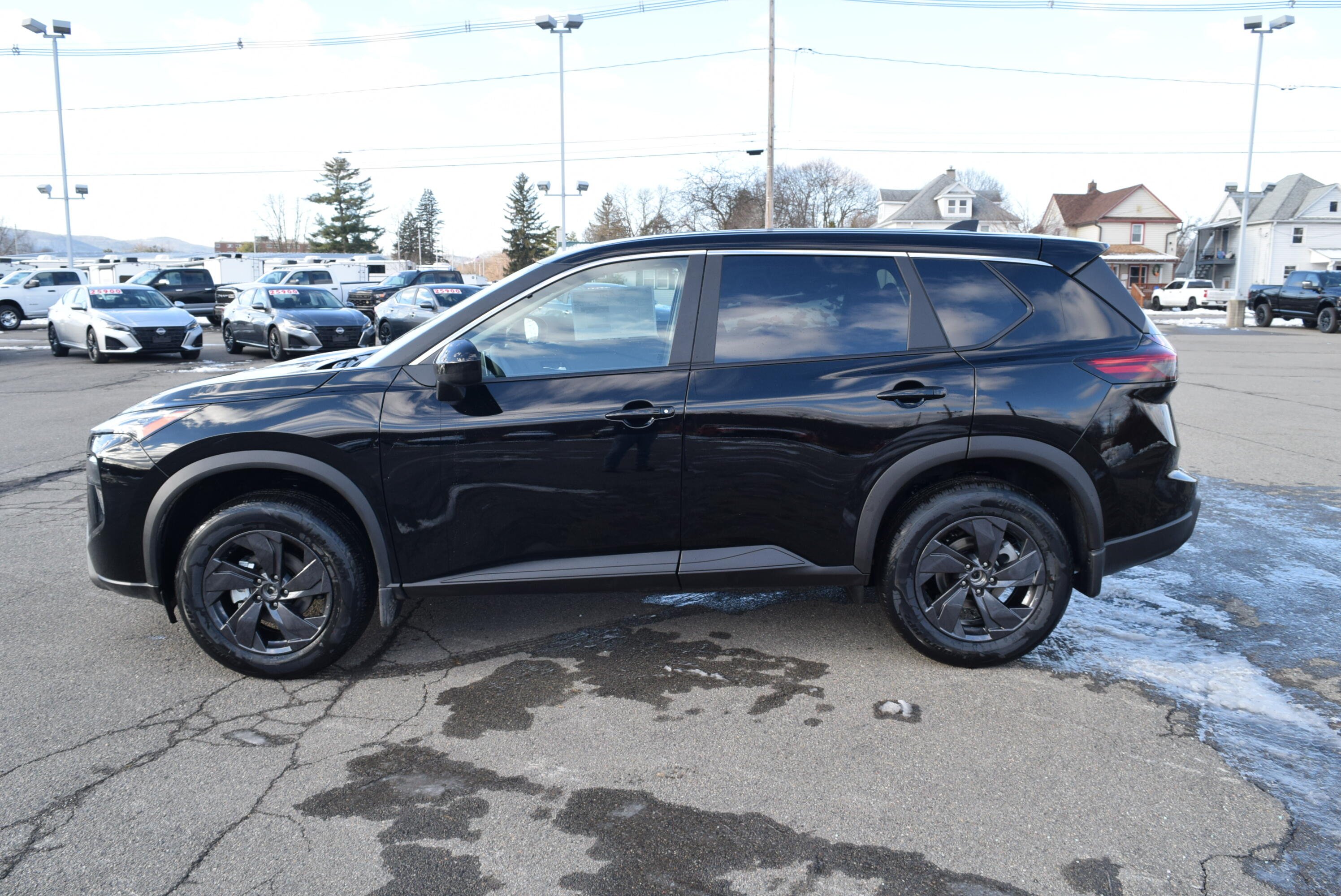 2026 Nissan Rogue SV's photo