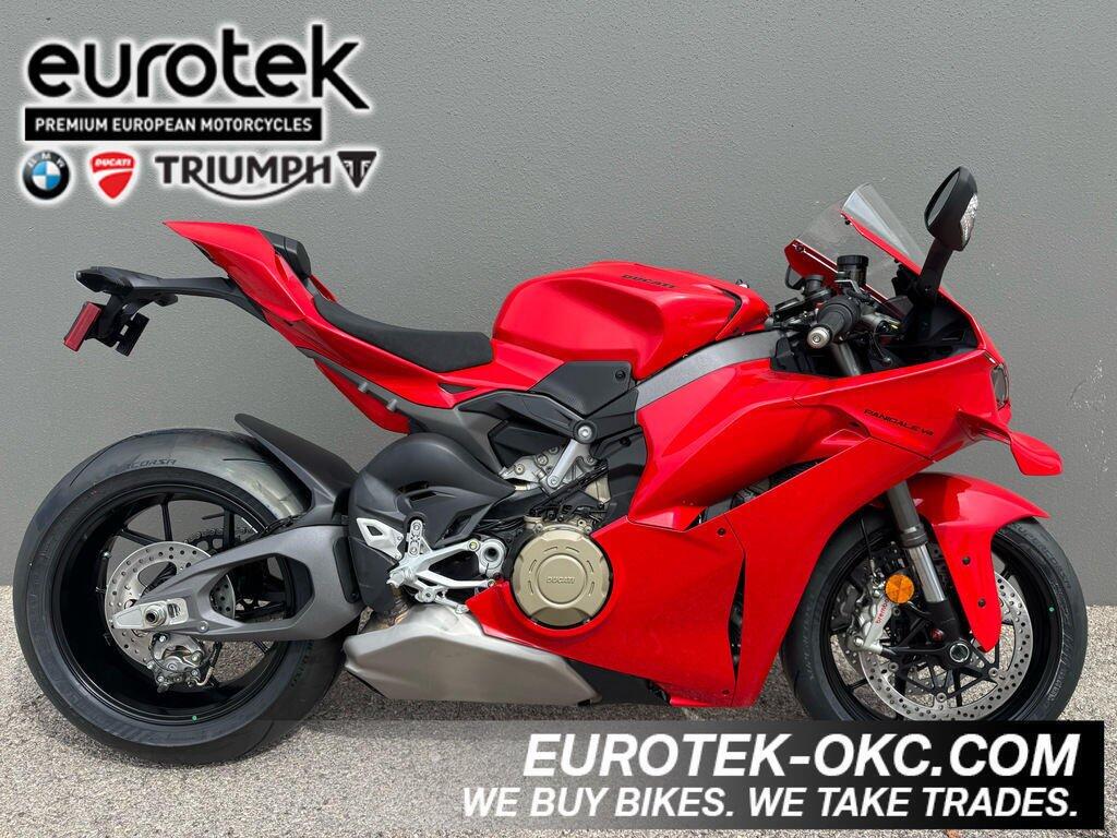 2025 DUCATI PANIGALE V4