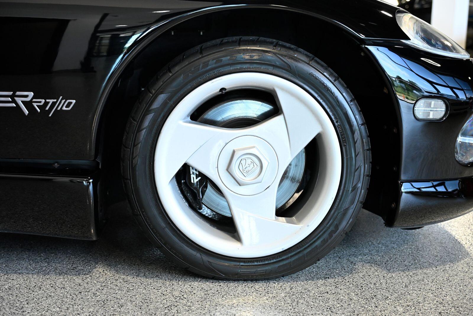 1994 Dodge Viper - Photo 18