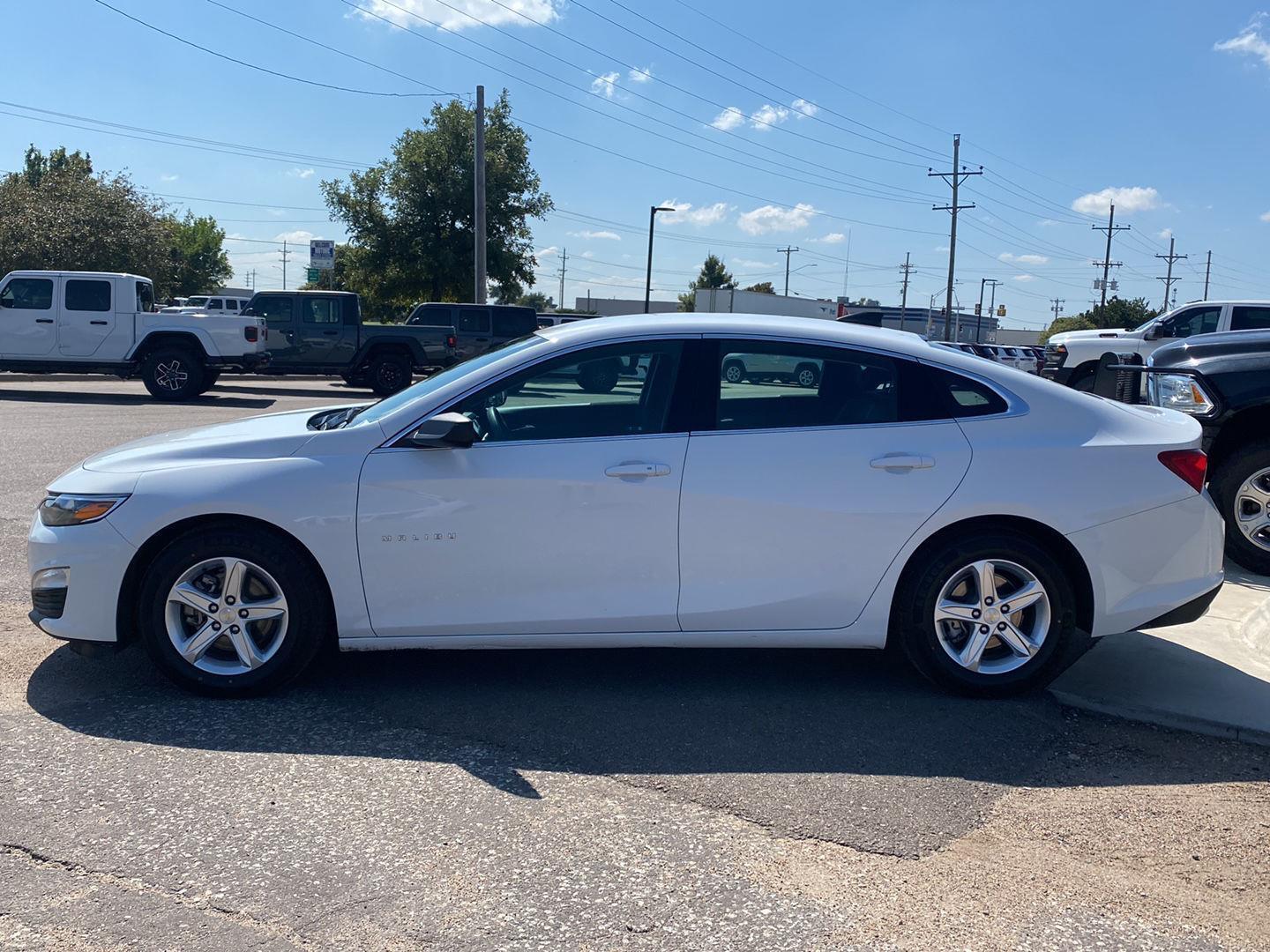 Used 2023 Chevrolet Malibu 1LS with VIN 1G1ZB5ST4PF247947 for sale in Garden City, KS
