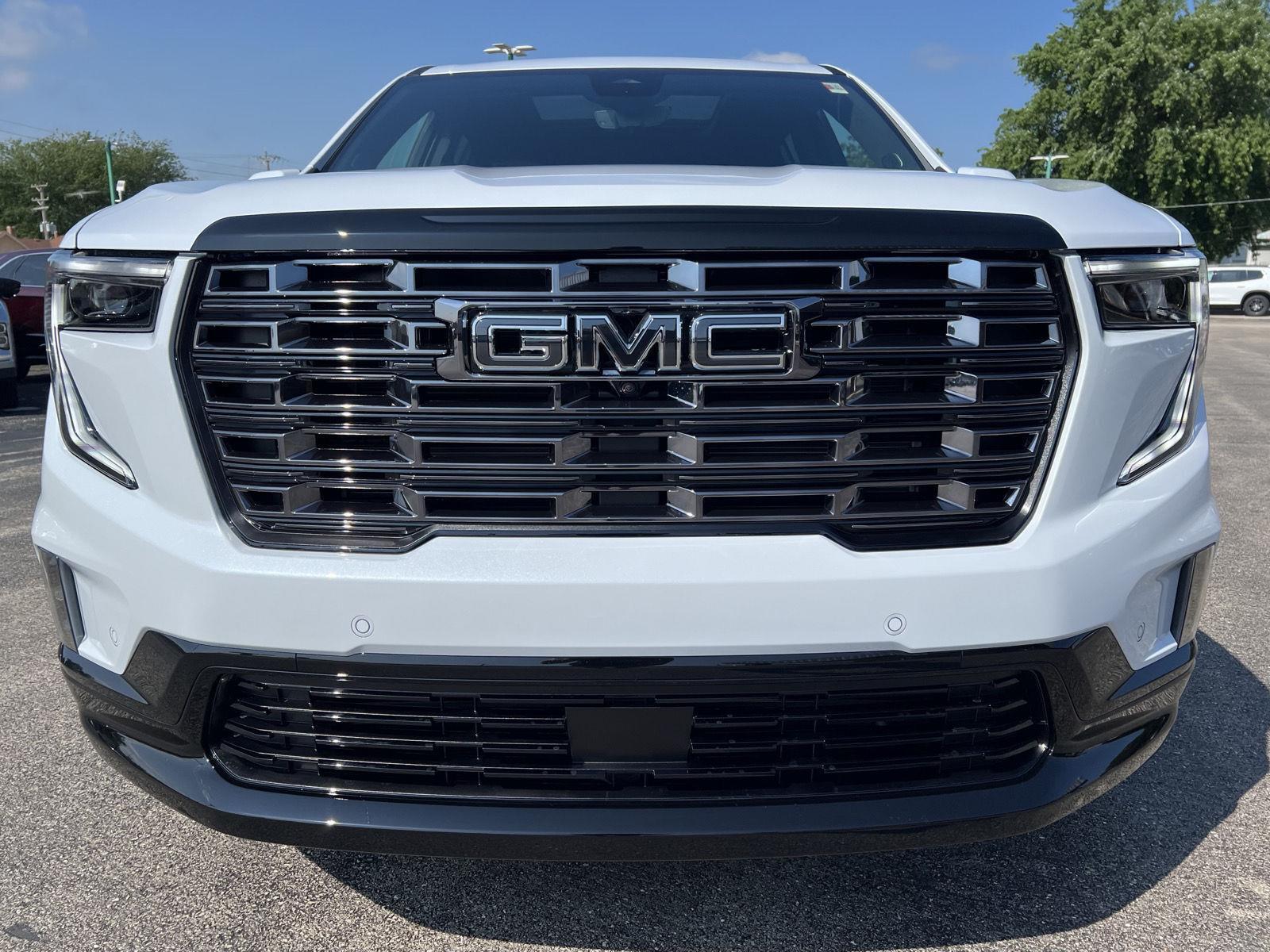 2026 GMC Acadia Denali Ultimate - Photo 13