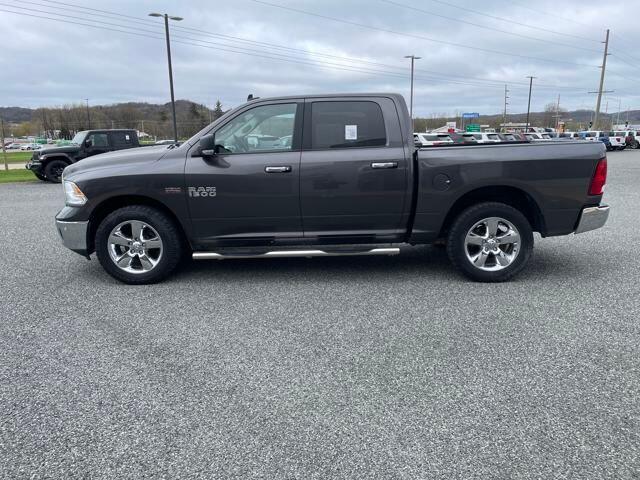Used 2017 RAM Ram 1500 Pickup Big Horn with VIN 3C6RR7LT1HG790533 for sale in Prairie Du Chien, WI