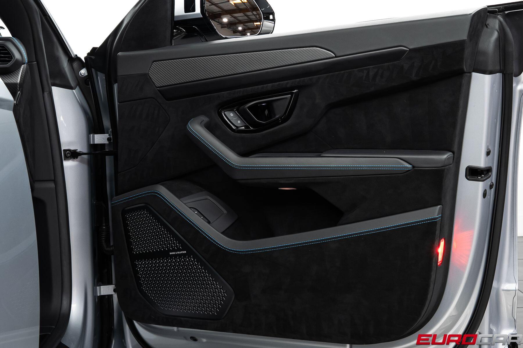 2024 Lamborghini Urus Performante *HUGE CARBON OPTIONS * SUNROOF*Image 33