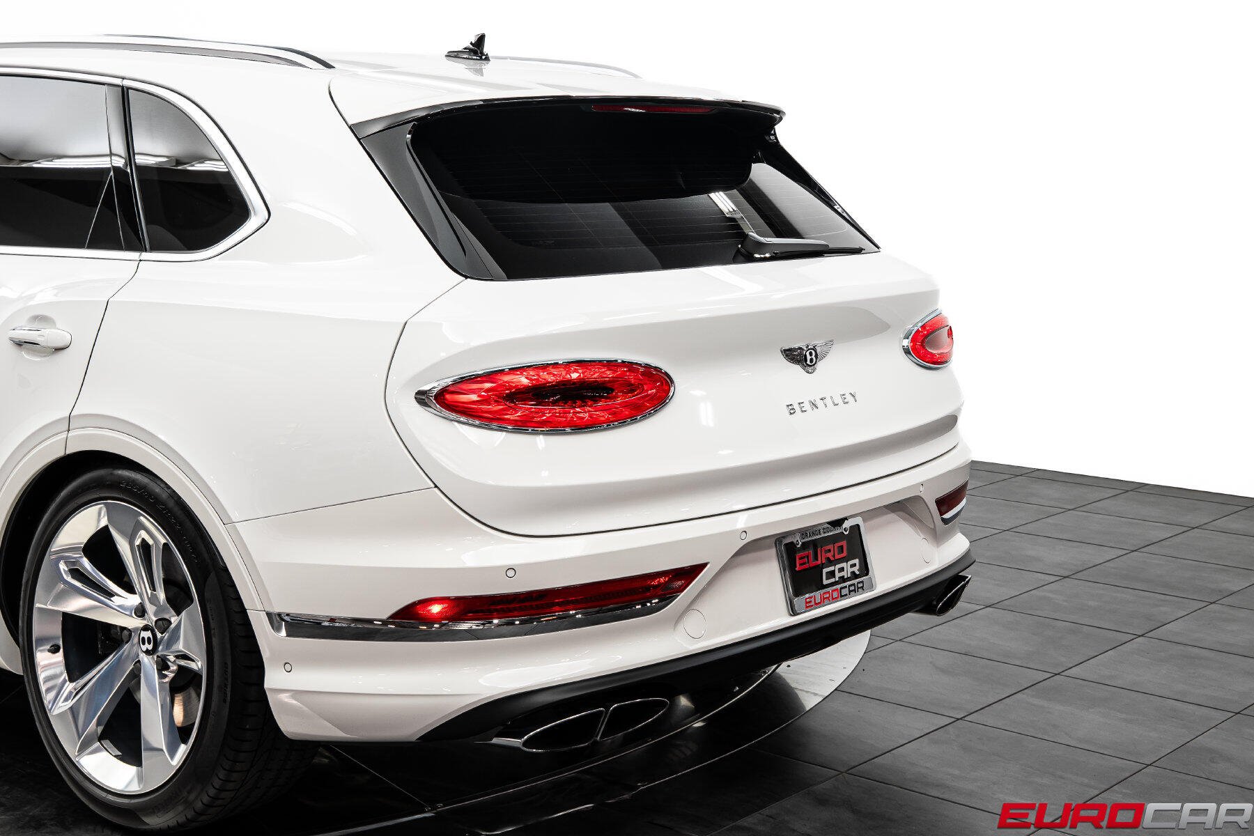 2024 Bentley Bentayga V8 *FRONT SEAT COMFORT SPEC * PANORAMIC SUNROOF*Image 15