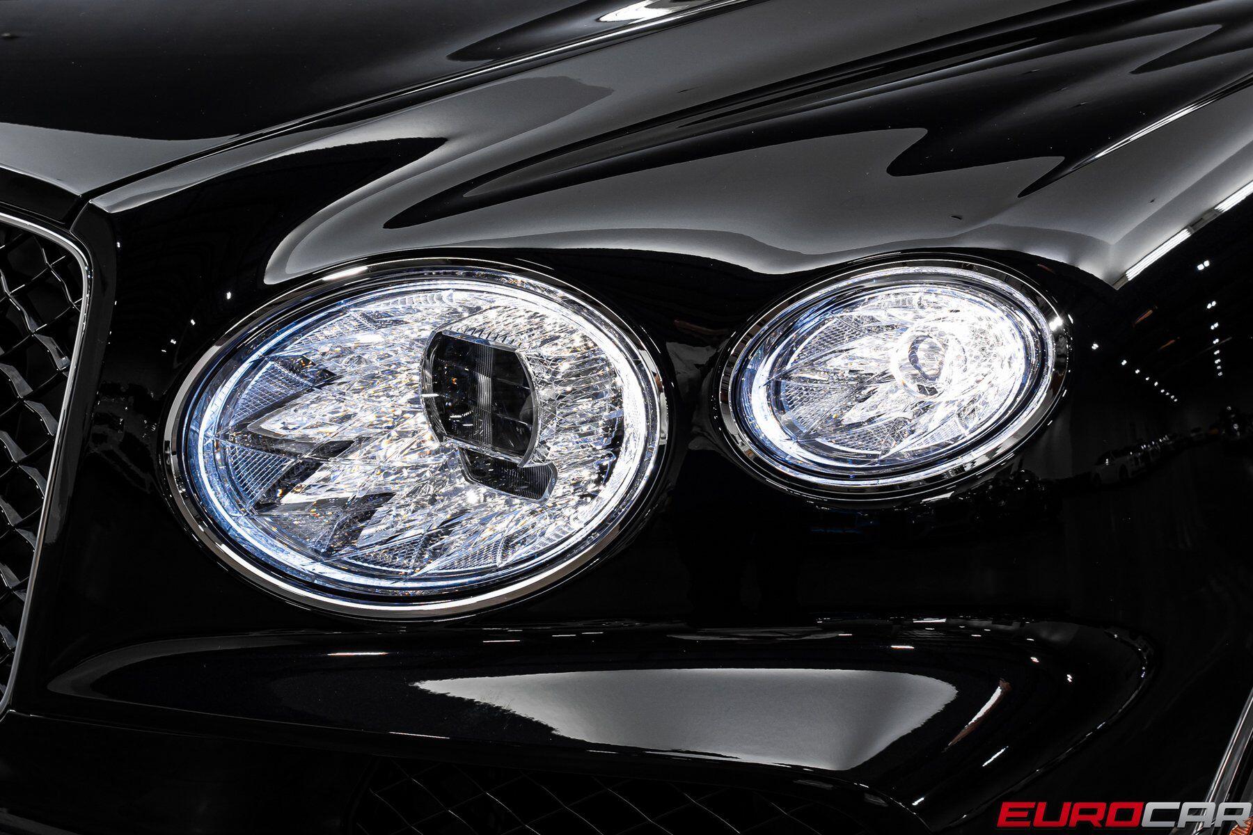 2024 Bentley Bentayga Azure - Photo 11