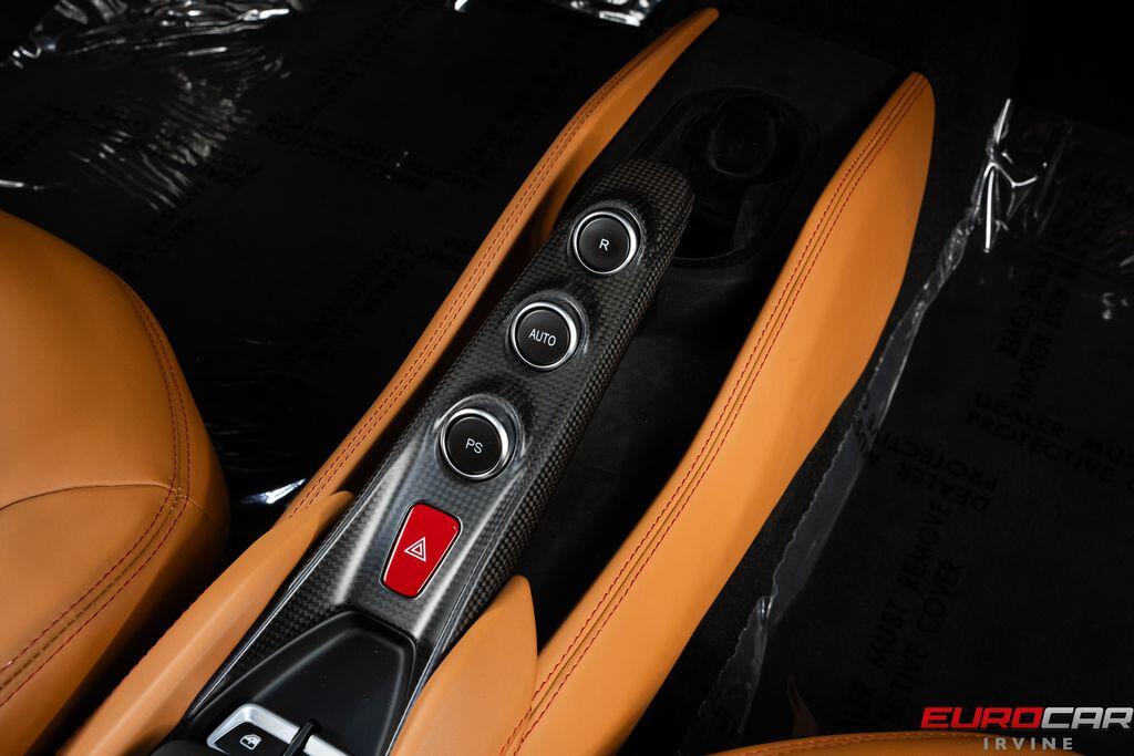 2021 Ferrari F8 Tributo *CARBON STEERING WHEEL * FULL ELECTRIC SEATS*Image 34