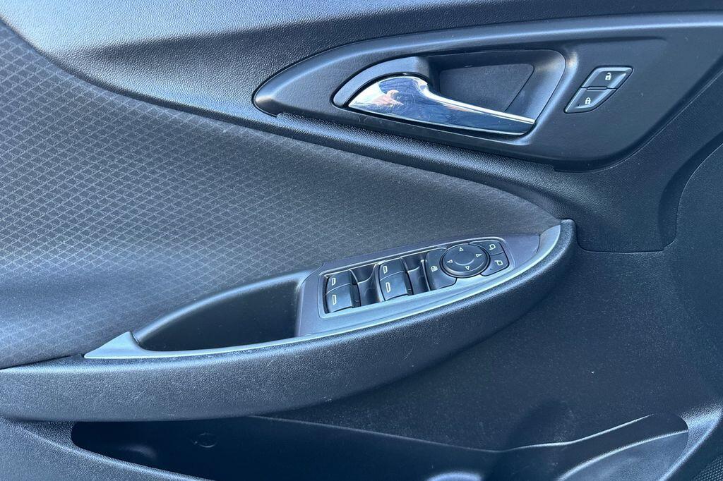 2023 Chevrolet Malibu RS - Photo 11