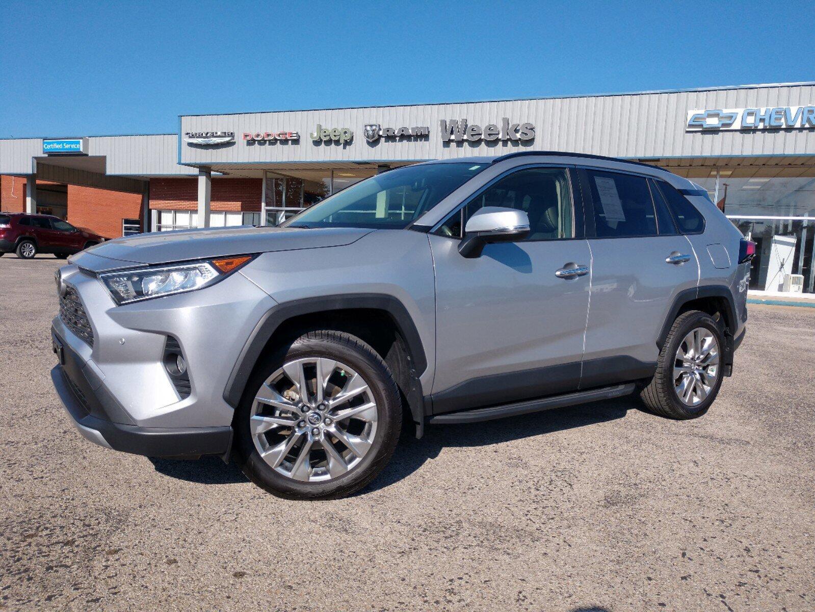 Used 2019 Toyota RAV4 Limited with VIN JTMN1RFV4KJ002471 for sale in Benton, IL