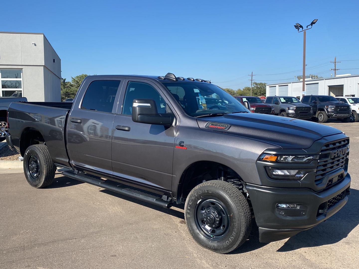 2025 RAM 2500 Tradesman - Photo 7