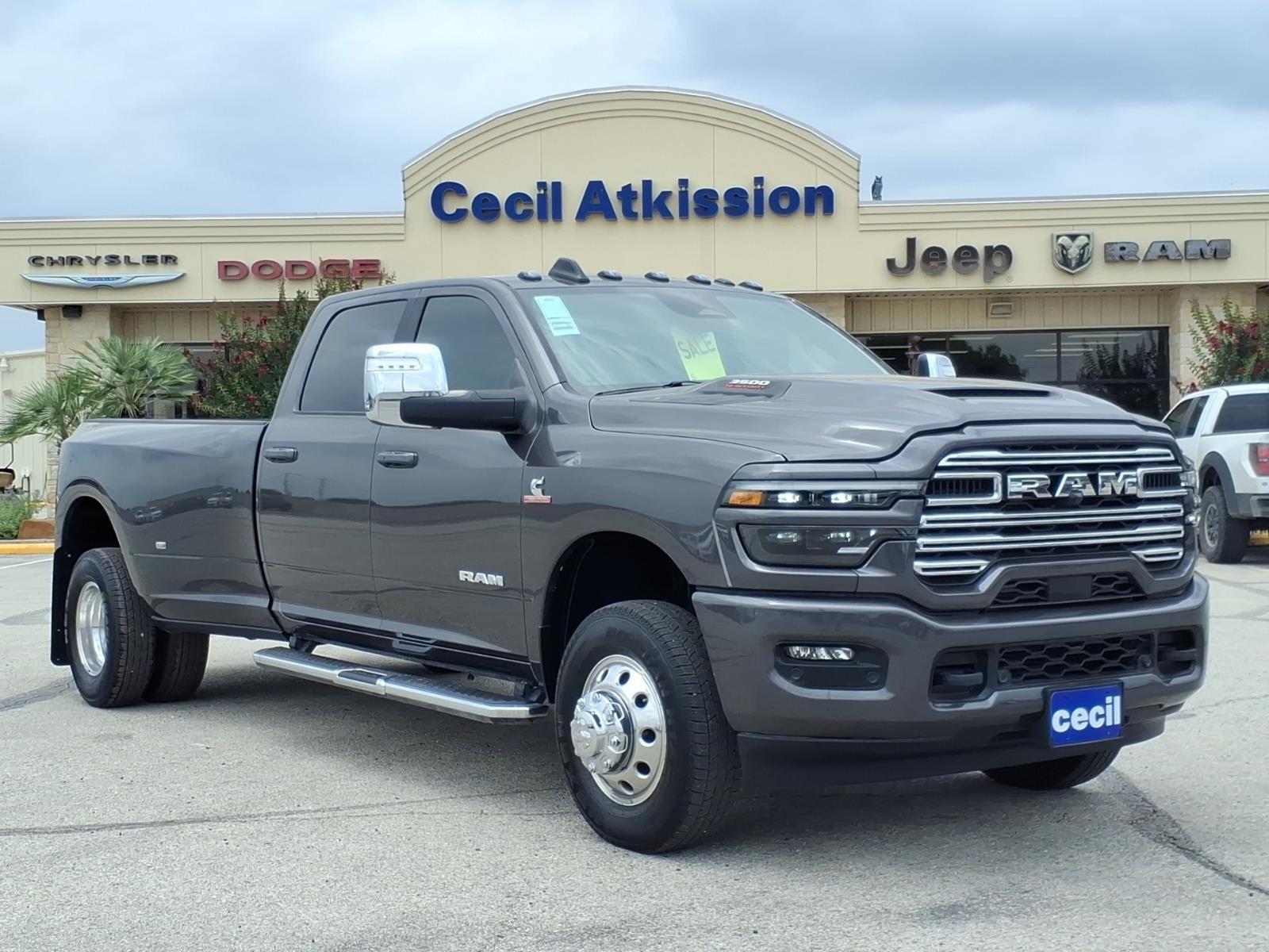 2026 RAM 3500 3500 Laramie Crew Cab 4x4 8' Box