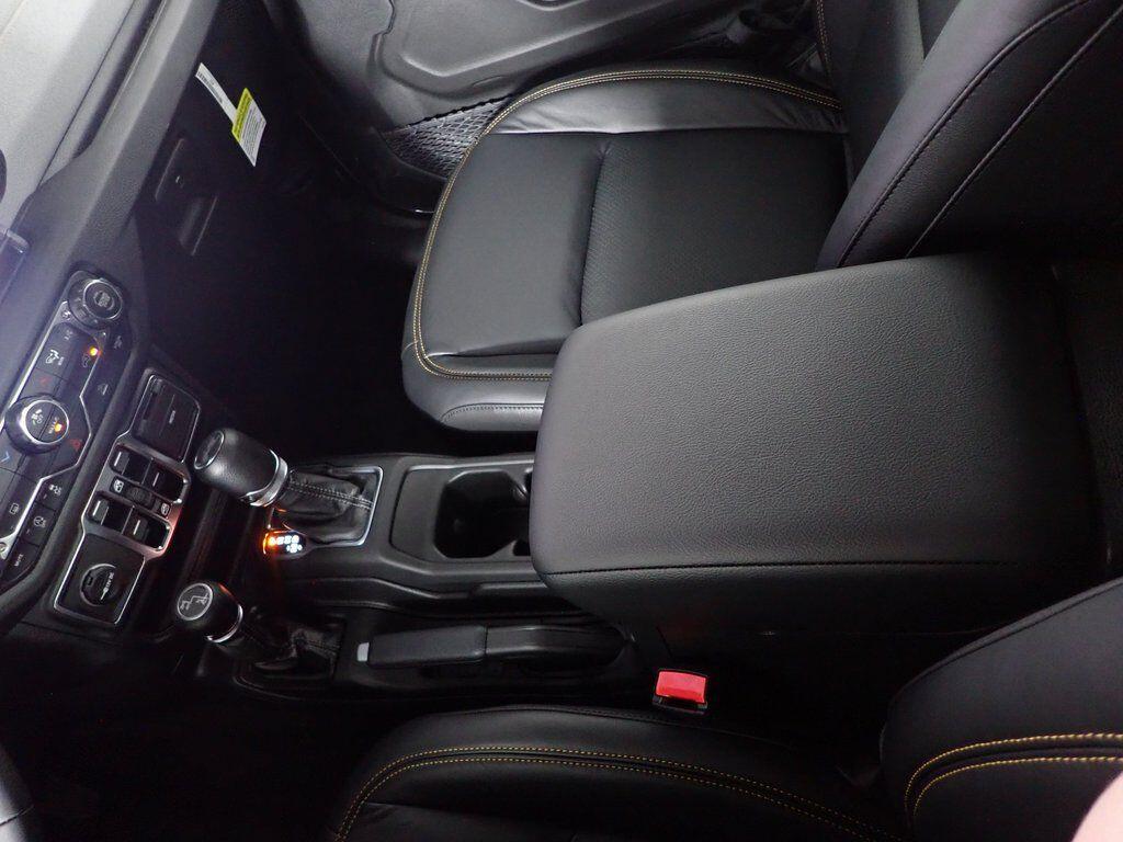 2025 Jeep Wrangler 4-Door Sport S - Photo 25