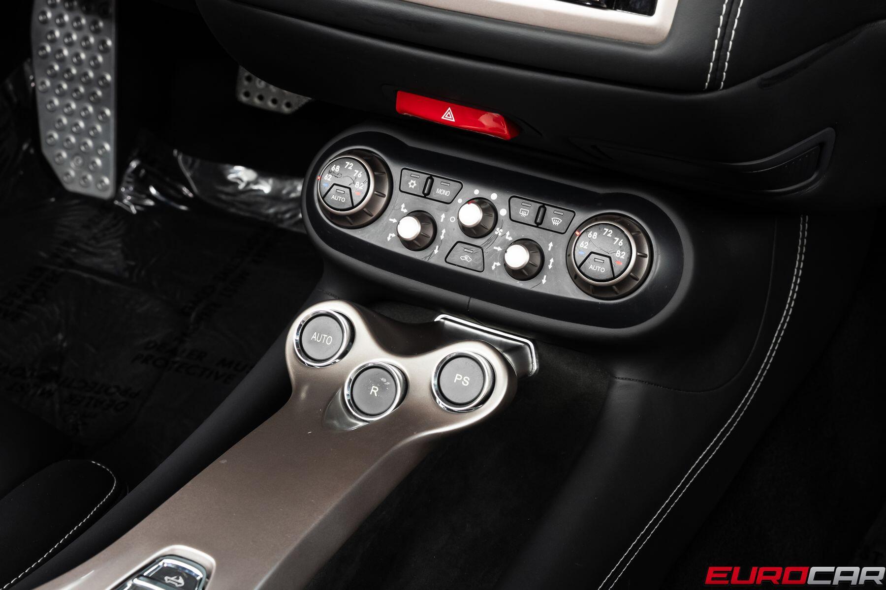 2013 Ferrari California *CARBON STEERING WHEEL * FRONT PPF*Image 31