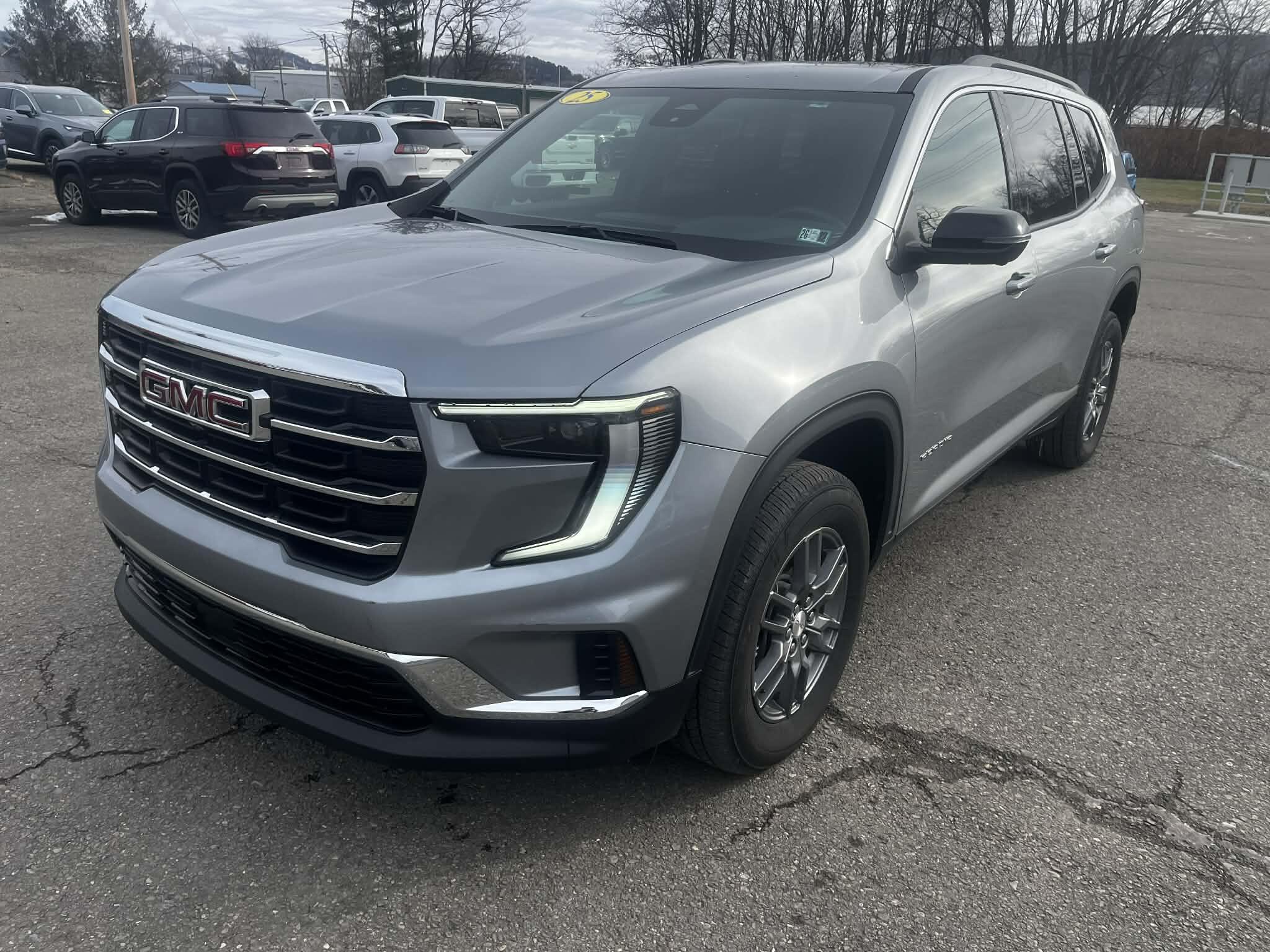 2025 GMC Acadia Elevation's photo