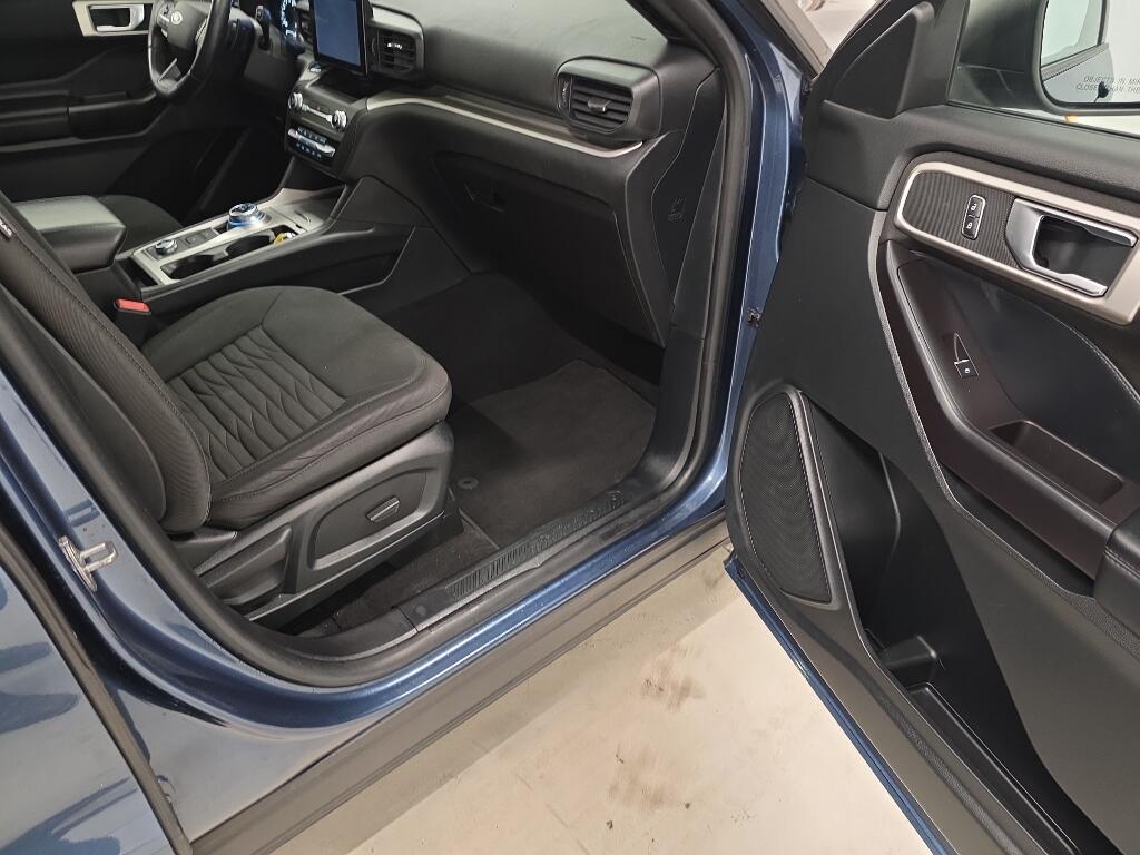 2020 Ford Explorer XLT - Photo 6