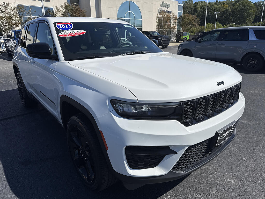 2023 Jeep Grand Cherokee Altitude 4x4