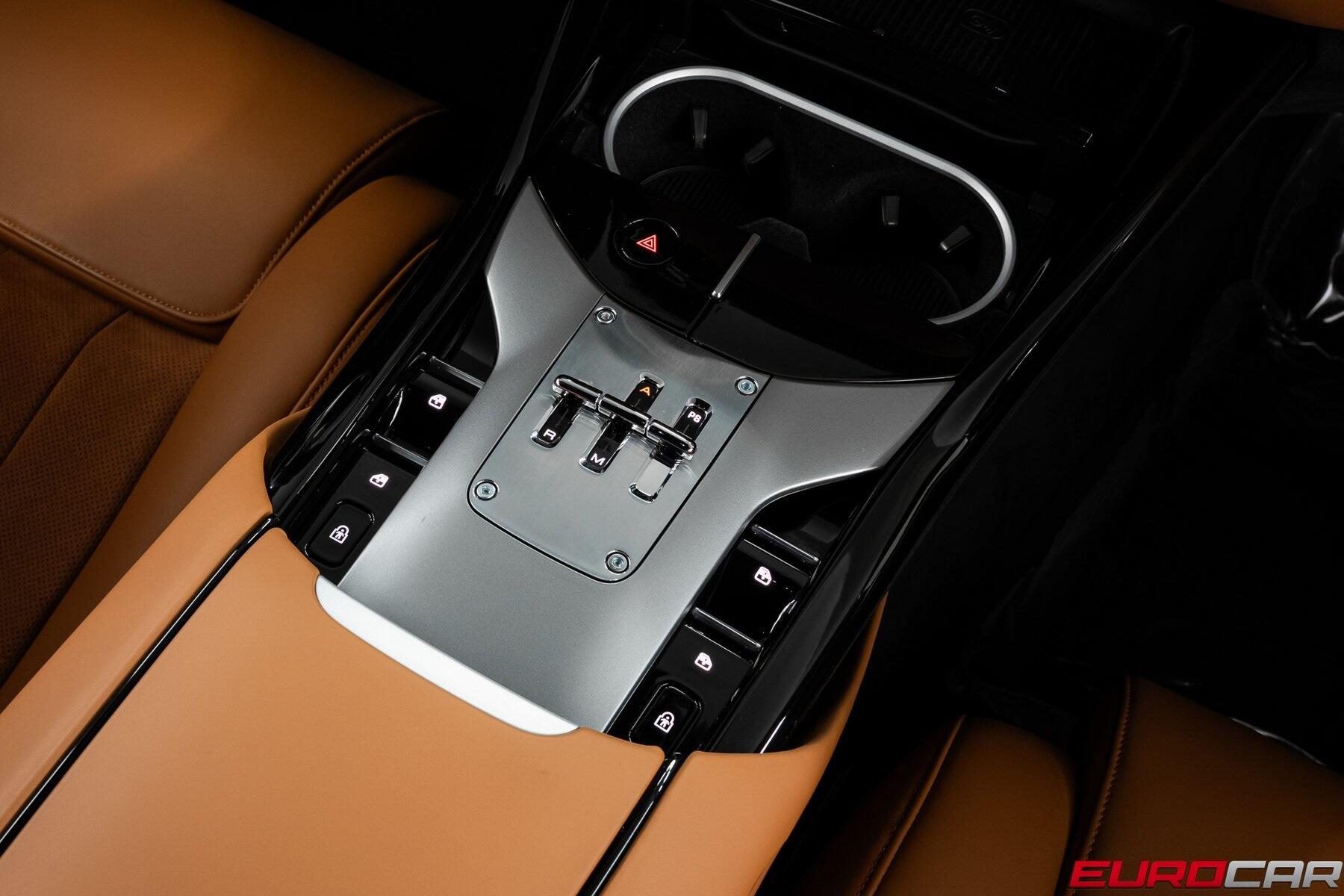 2025 Ferrari Purosangue *PANORAMIC ROOF * PASSENGER DISPLAY*Image 38