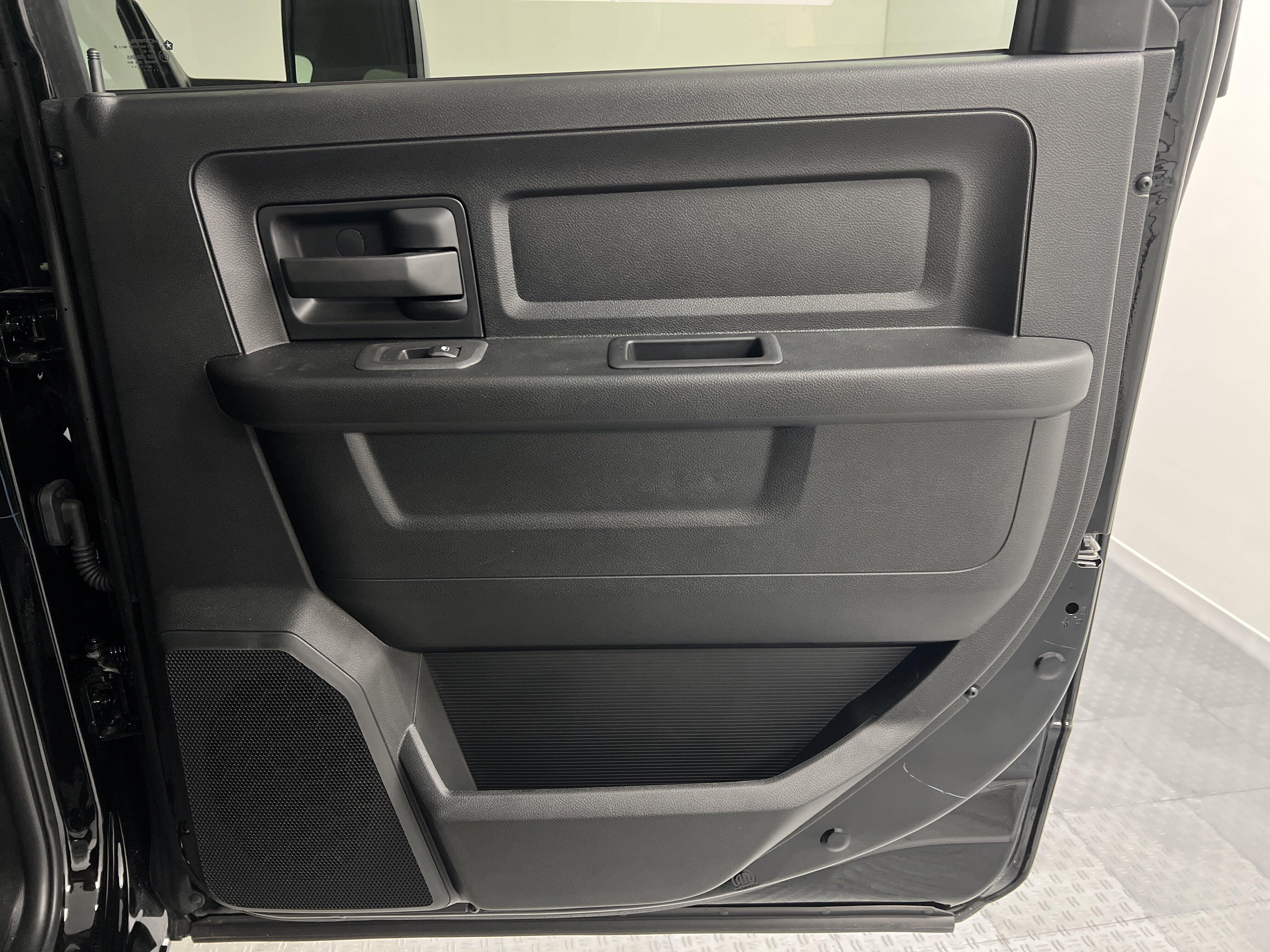 2027 RAM Ram 3500 Pickup Tradesman - Photo 43