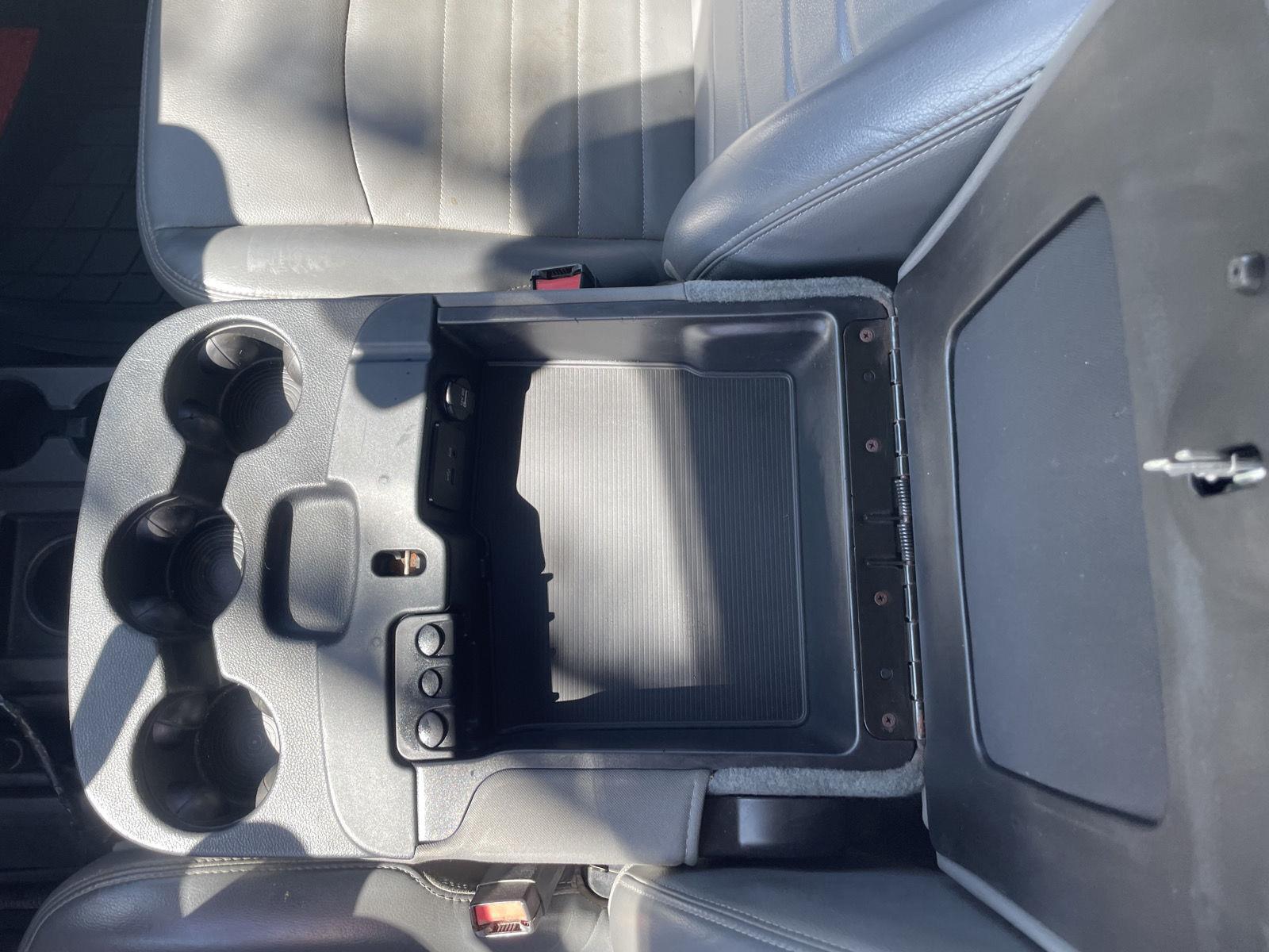 2015 RAM Ram 3500 Chassis Cab Tradesman - Photo 16