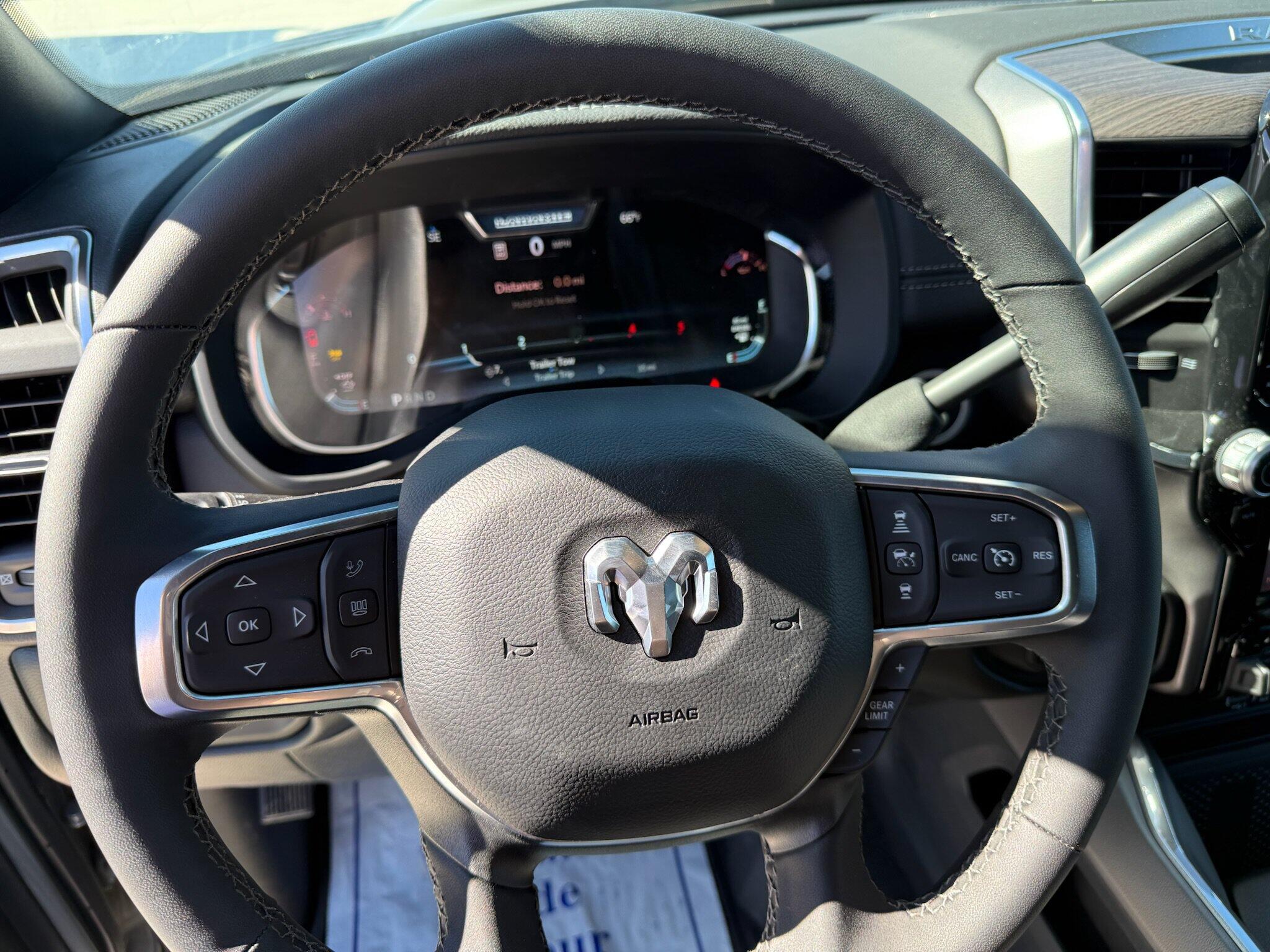 2026 RAM 3500 Laramie - Photo 11
