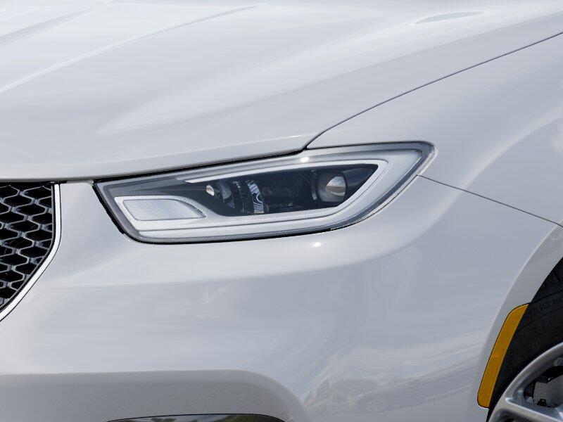 2025 Chrysler Pacifica Select - Photo 36