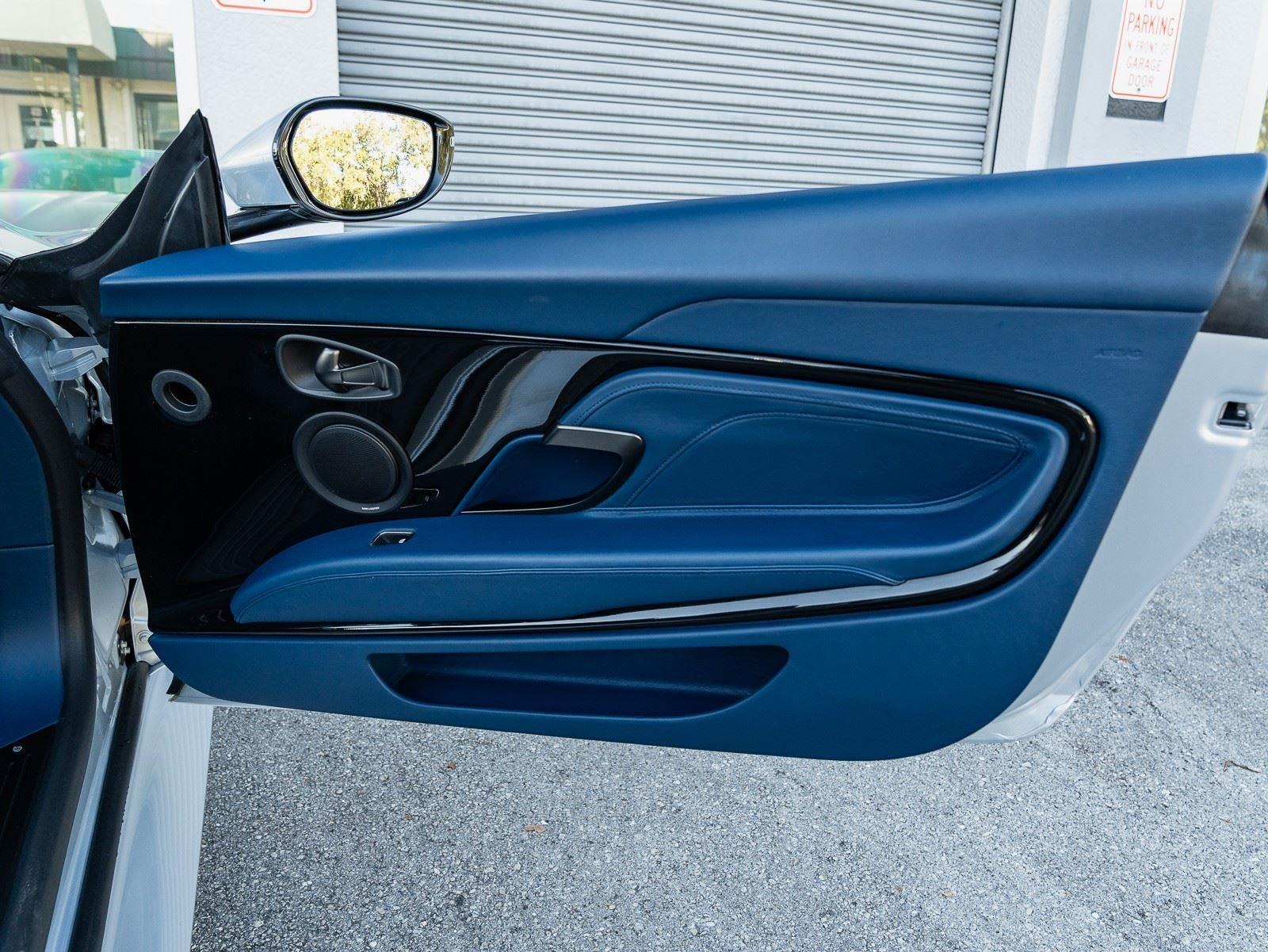 2020 Aston Martin DBS Superleggera Base - Photo 32
