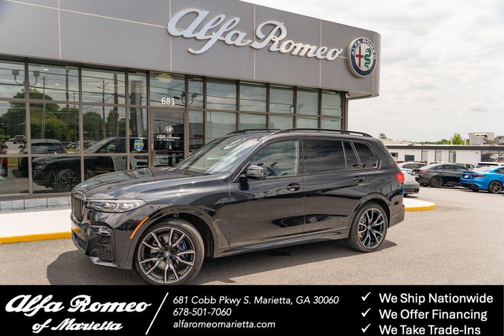 2021 BMW X7 xDrive40i's photo