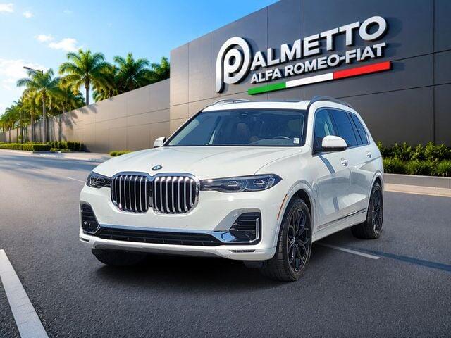 2022 BMW X7 xDrive40i's photo