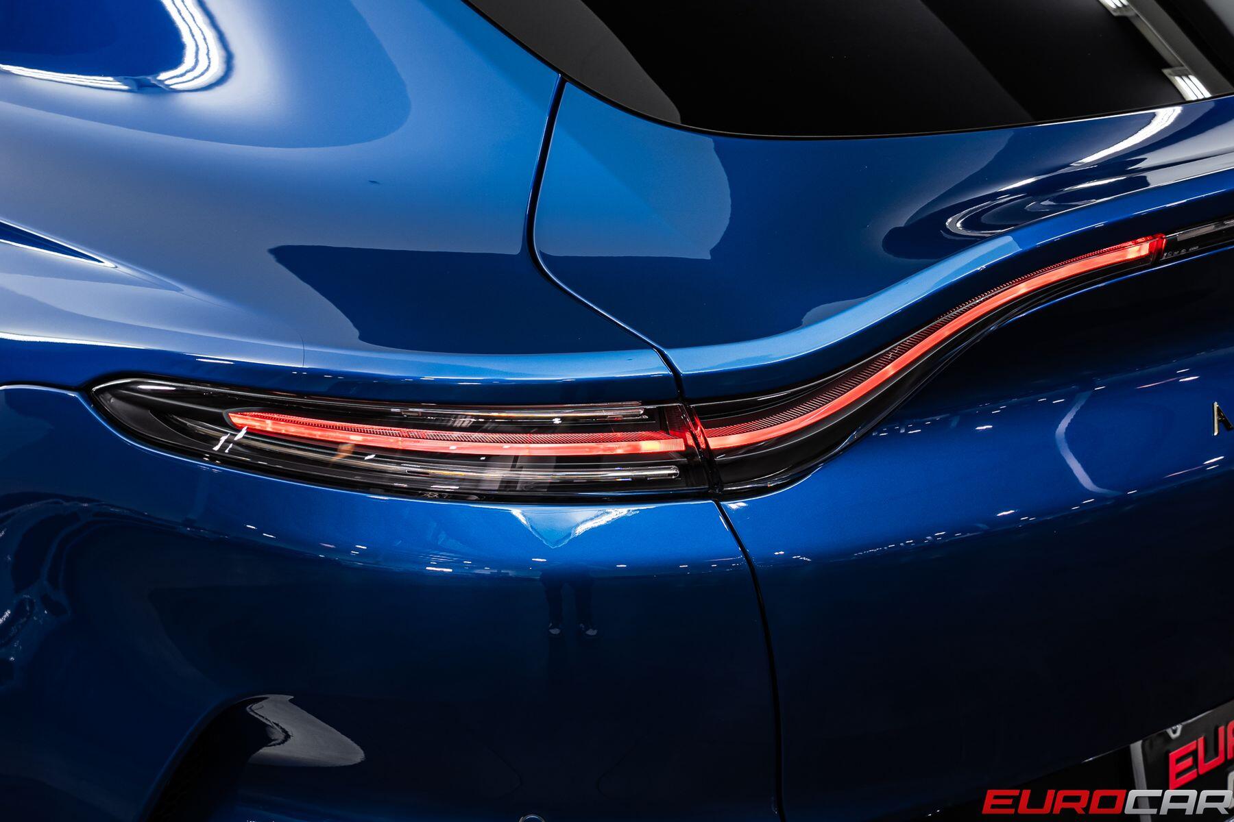 2023 Aston Martin DBX 707 *HUGE CARBON OPTIONS * TRI-COLOR INTERIOR*Image 23