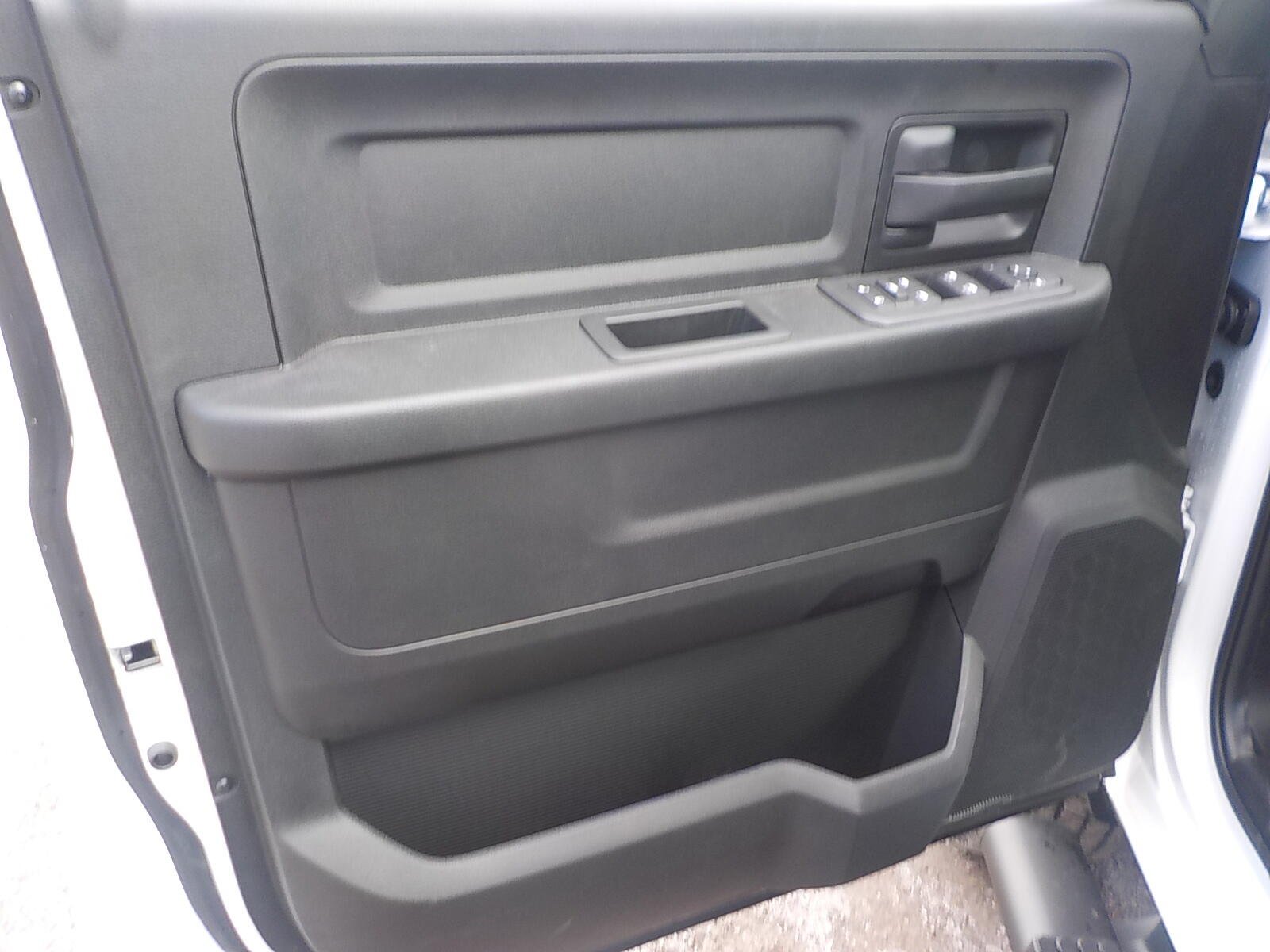2026 RAM 2500 Tradesman - Photo 10