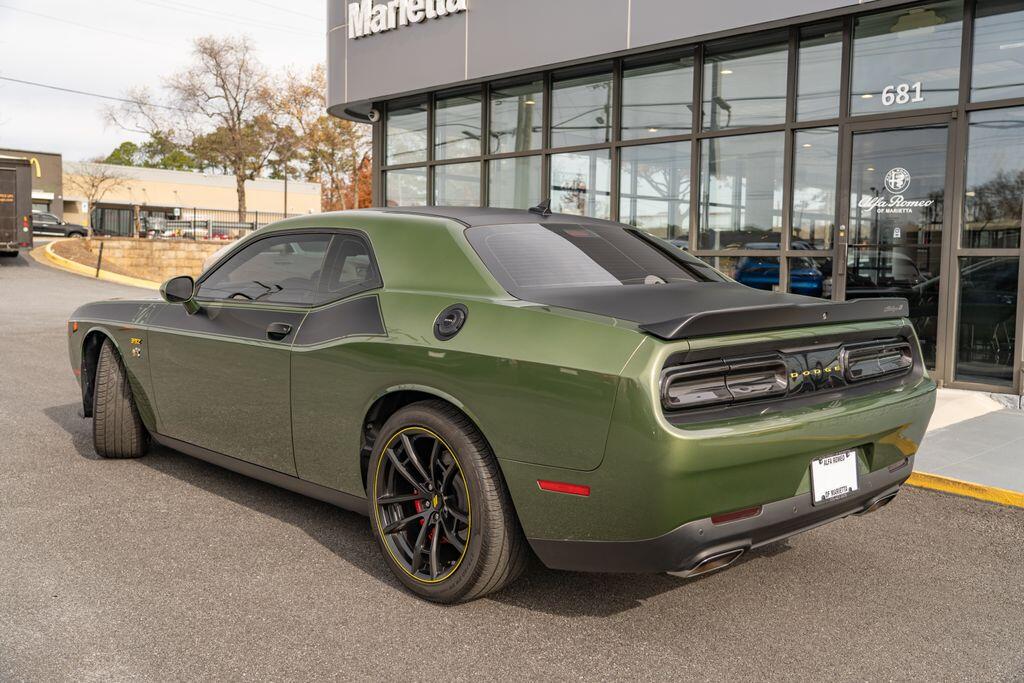 2022 Dodge Challenger R/T photo 5