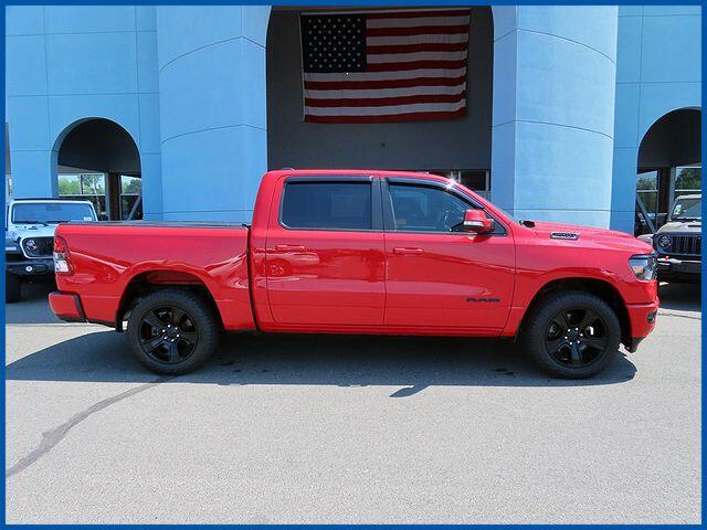 2020 RAM 1500 Big Horn/Lone Star 4x4 Crew Cab 5'7's photo