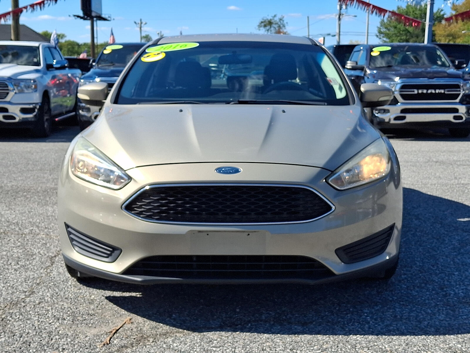 Used 2016 Ford Focus SE with VIN 1FADP3F20GL373402 for sale in New Castle, DE