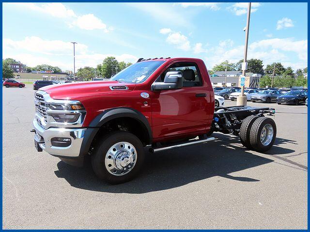 2026 RAM 5500 Chassis Cab 5500 Tradesman Chassis Regular Cab 4x4 60' Ca